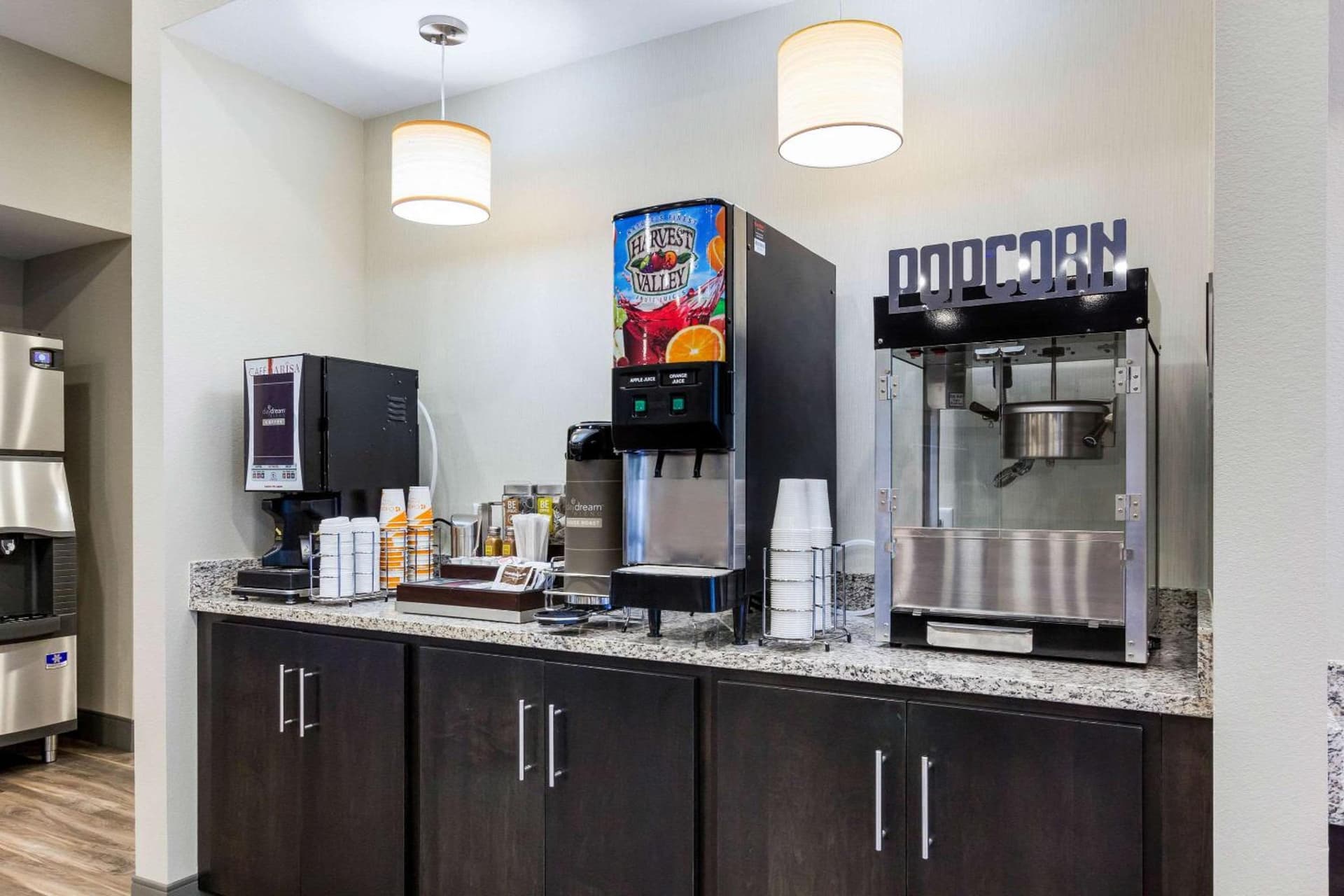 MainStay Suites Winfield-Teays Valley gallery photo in Hurricane, WV — image 6