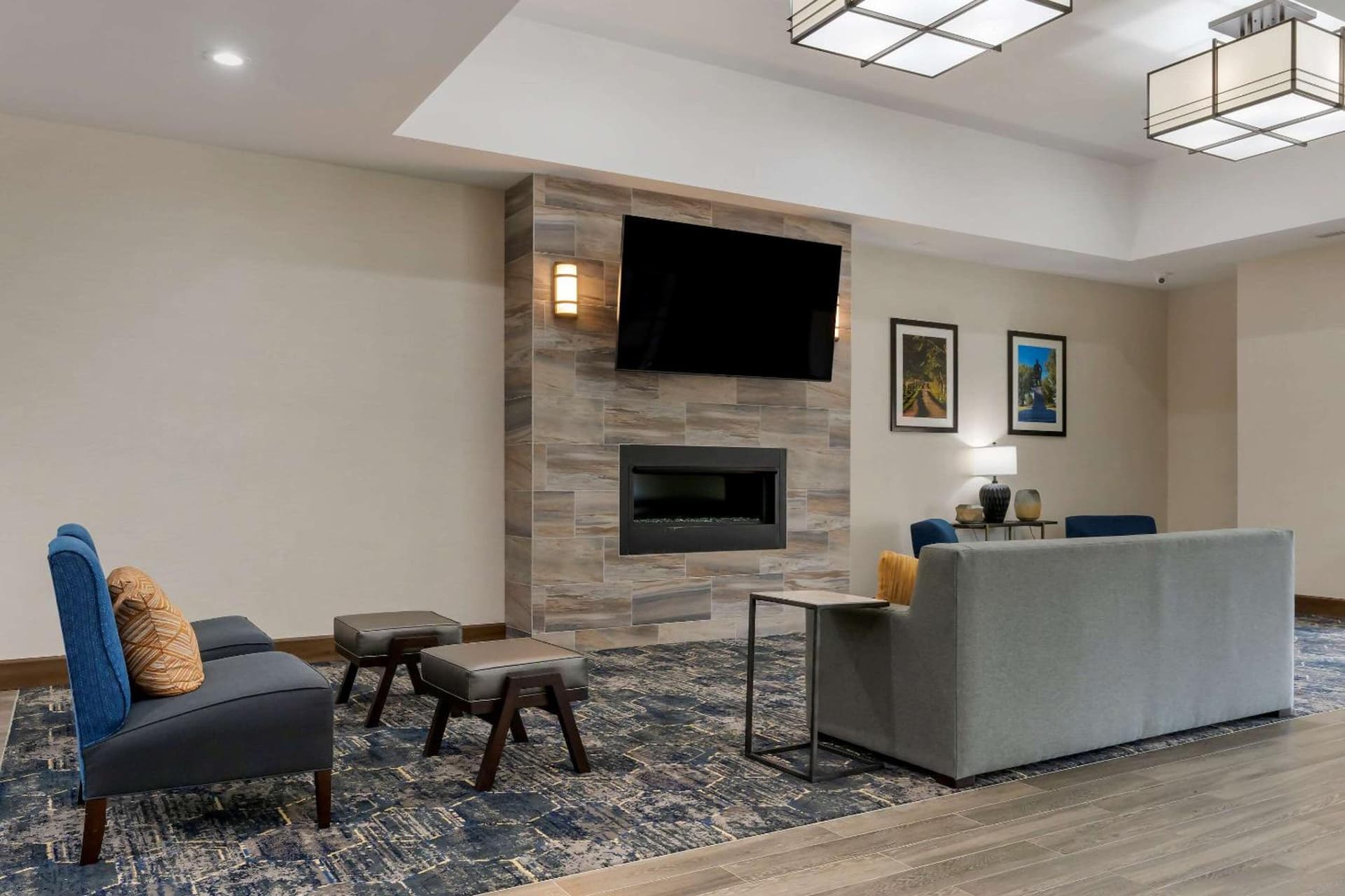 Comfort Suites Paducah Mall Area property views in Paducah, KY — gallery photo 3
