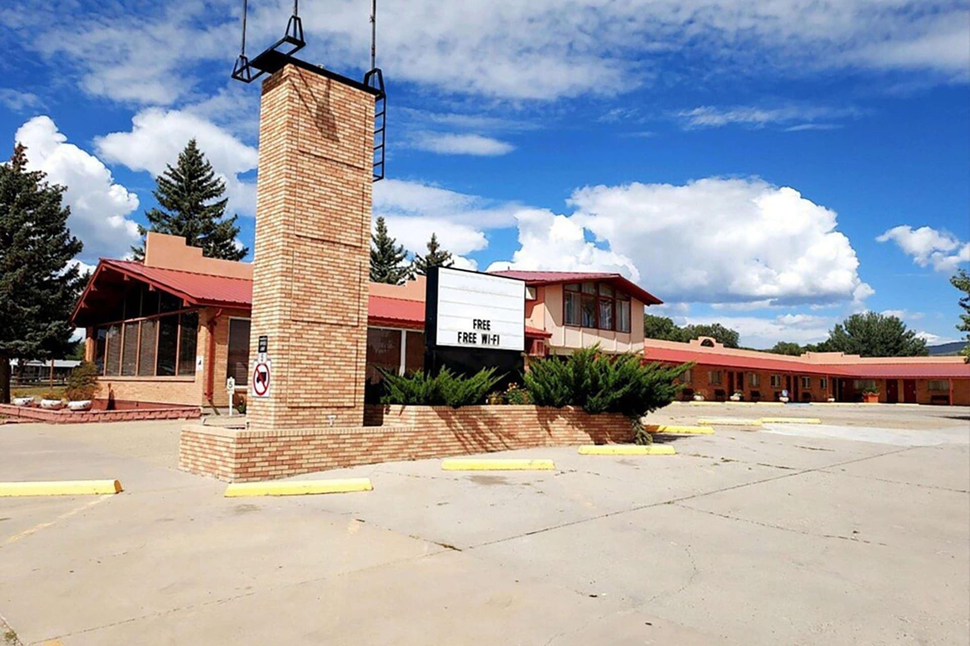 Casa Lemus Inn property views in Raton, NM — gallery photo 3