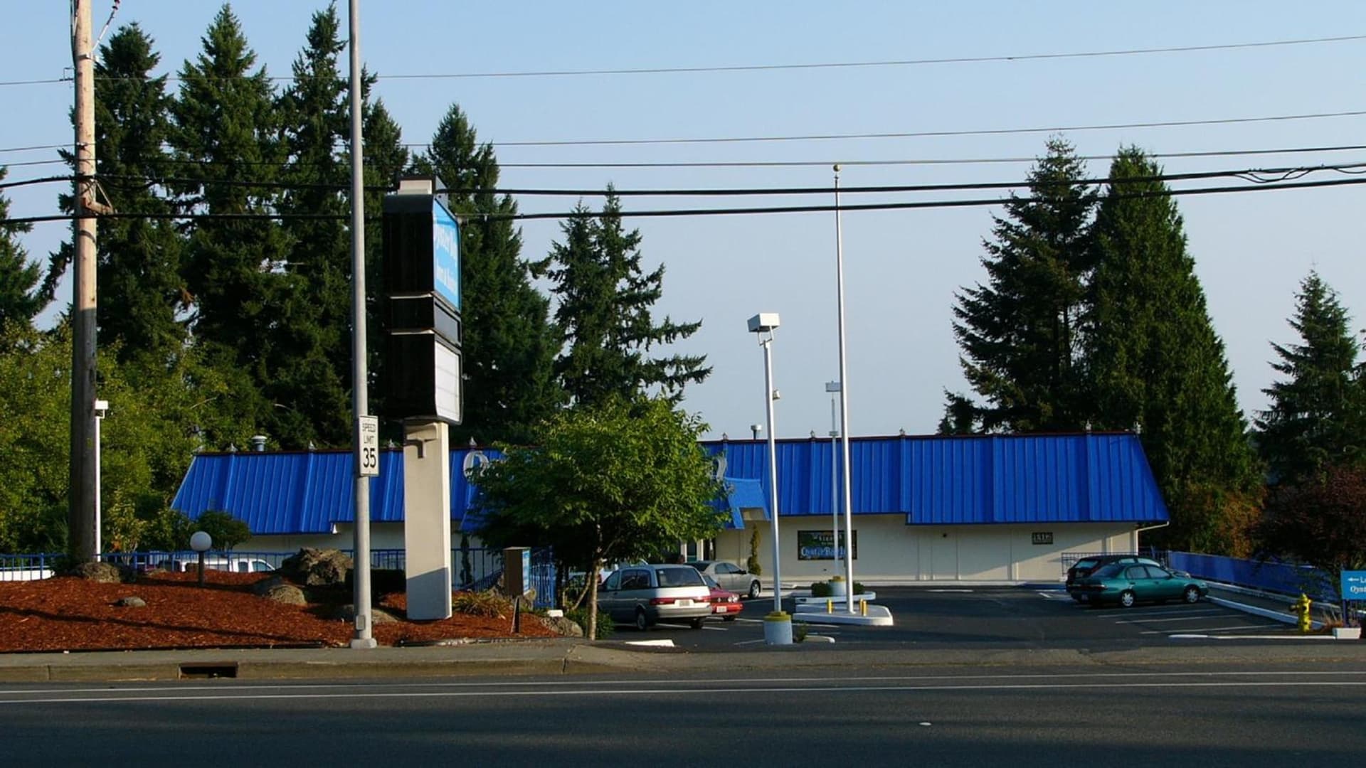 Oyster Bay Inn & Suites gallery photo in Bremerton, WA — image 13
