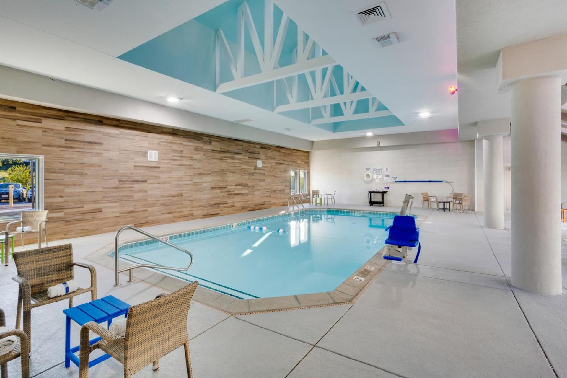 Orangewood Inn & Suites Kansas City Airport gallery photo in Kansas City, KS — image 45