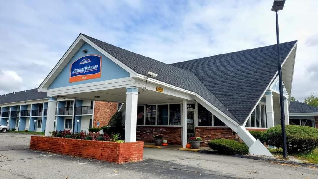 Howard Johnson by Wyndham Bangor featured exterior or lobby in Bangor, ME — similar hotel