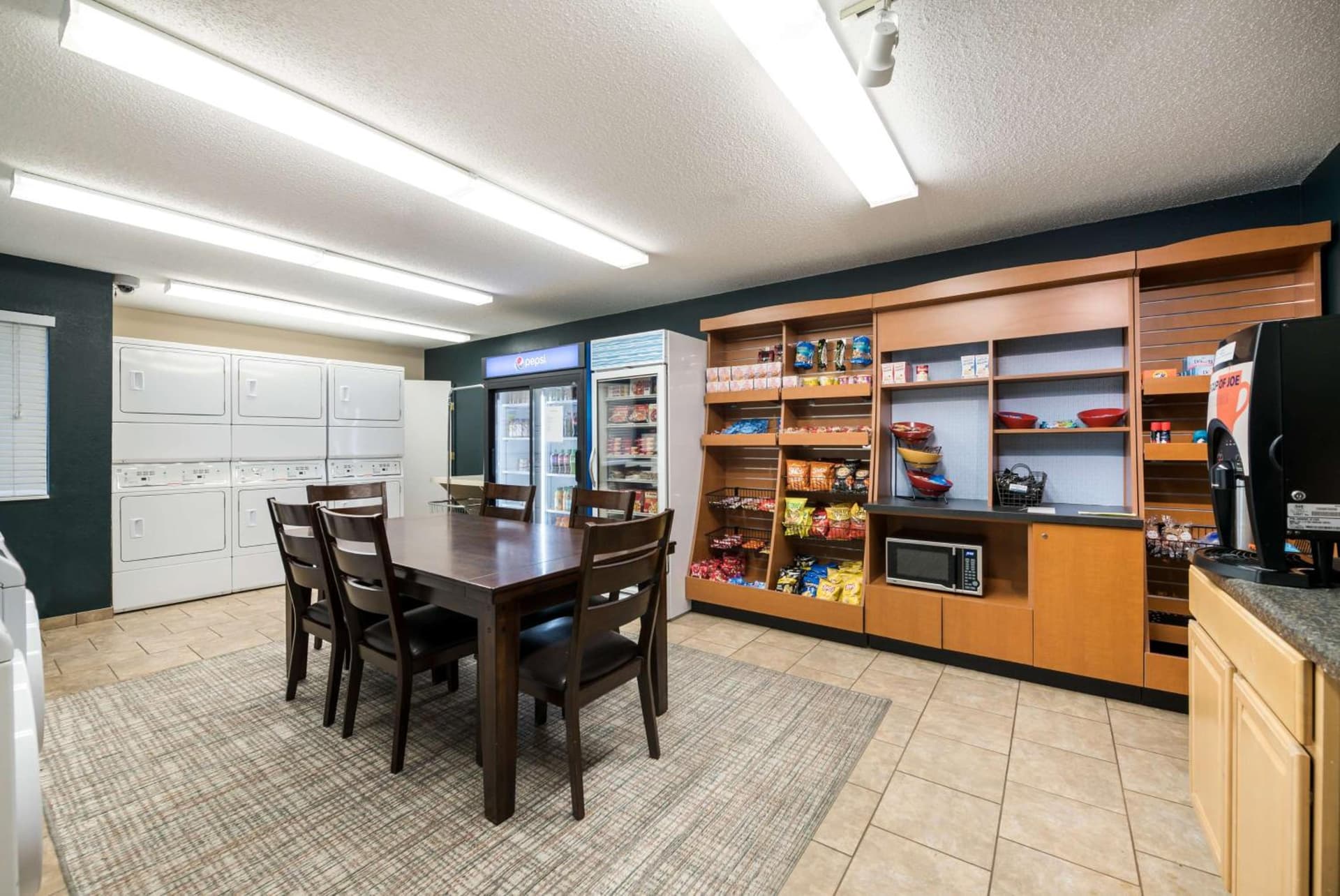 Sonesta Simply Suites Hampton property views in Hampton, VA — gallery photo 3