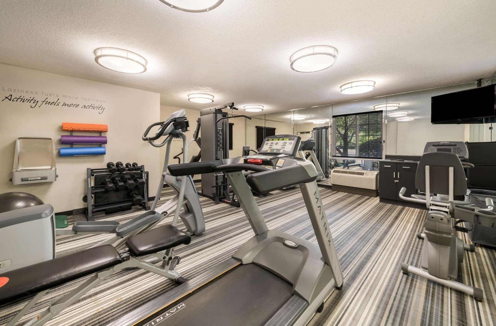 Sonesta Simply Suites Hampton gallery photo in Hampton, VA — image 20