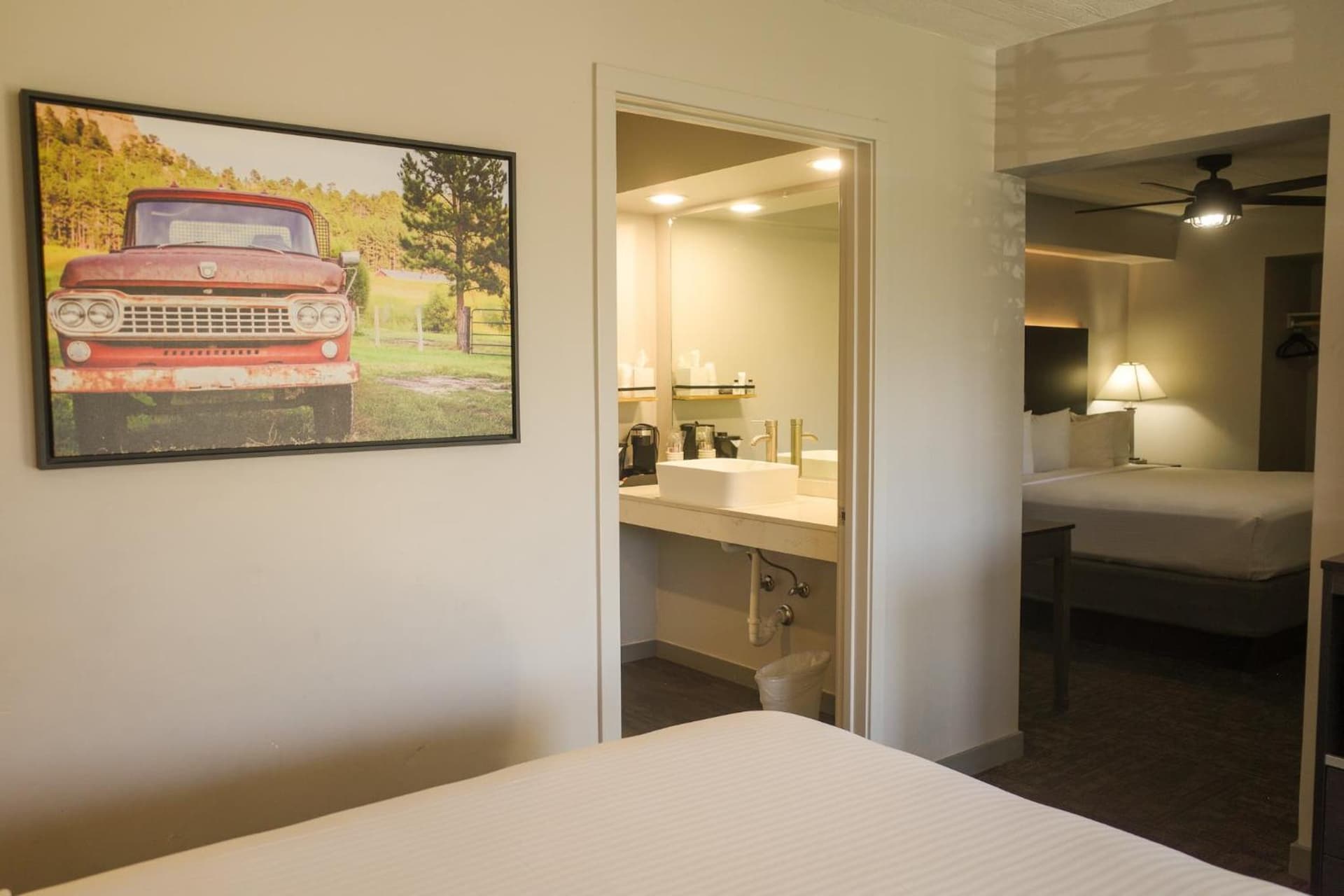 Americana Modern Hotel gallery photo in Redding, CA — image 10