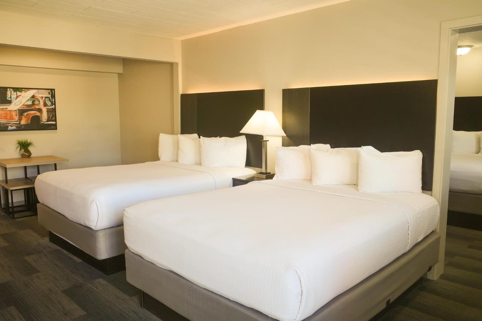 Americana Modern Hotel gallery photo in Redding, CA — image 8