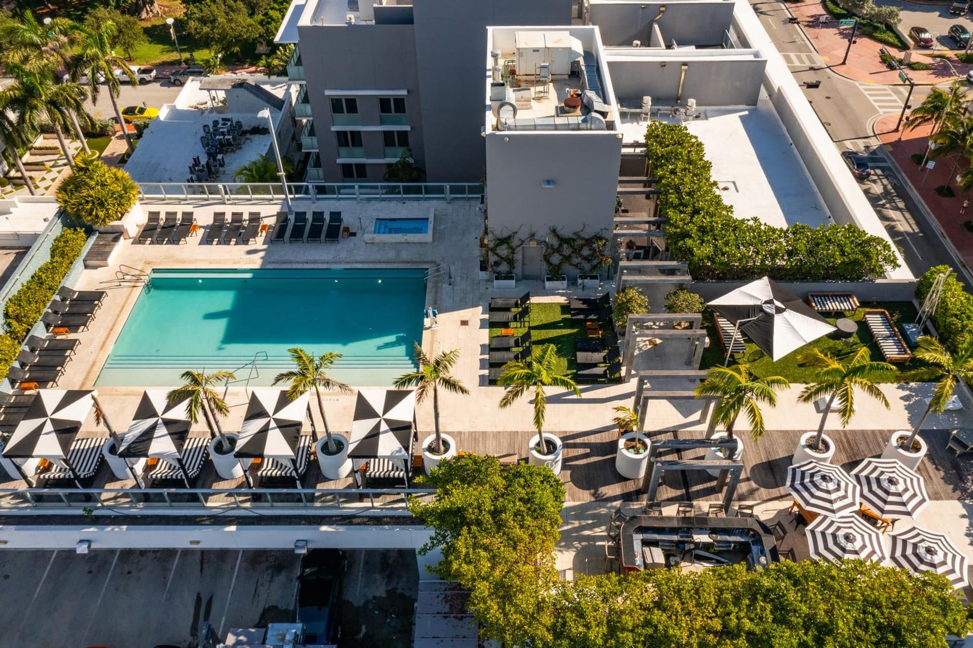 Boulan South Beach property views in Miami Beach, FL — gallery photo 3