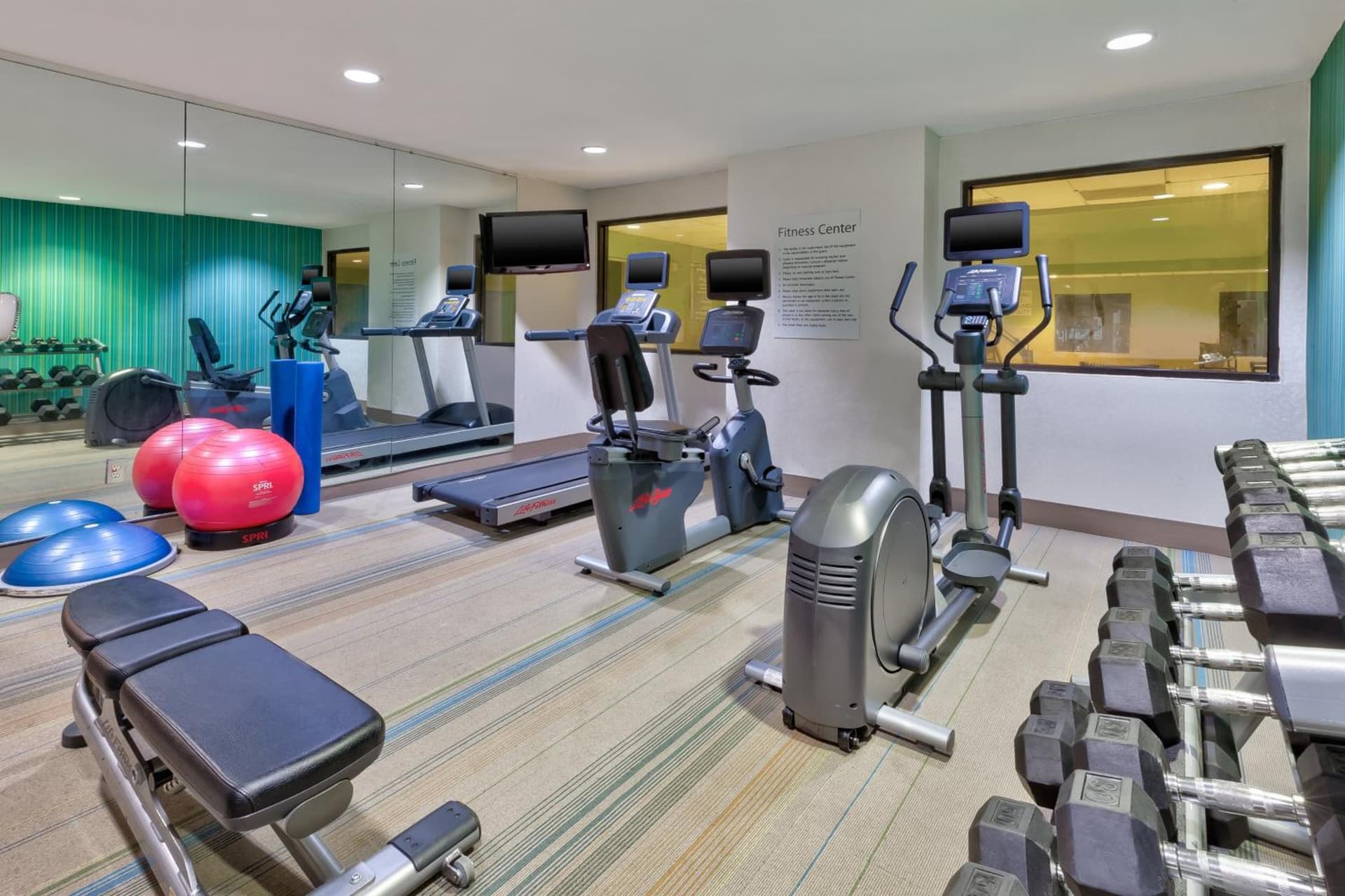 Holiday Inn Express & Suites Chesapeake by IHG property views in Chesapeake, VA — gallery photo 3