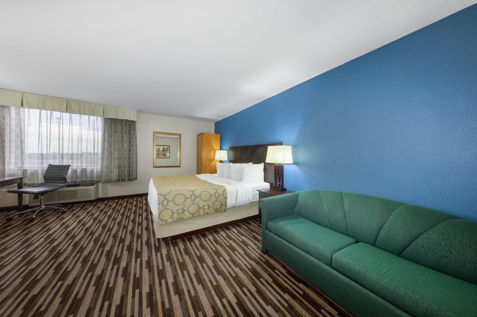 Baymont by Wyndham Springfield South Hwy 65 gallery photo in Springfield, MO — image 17