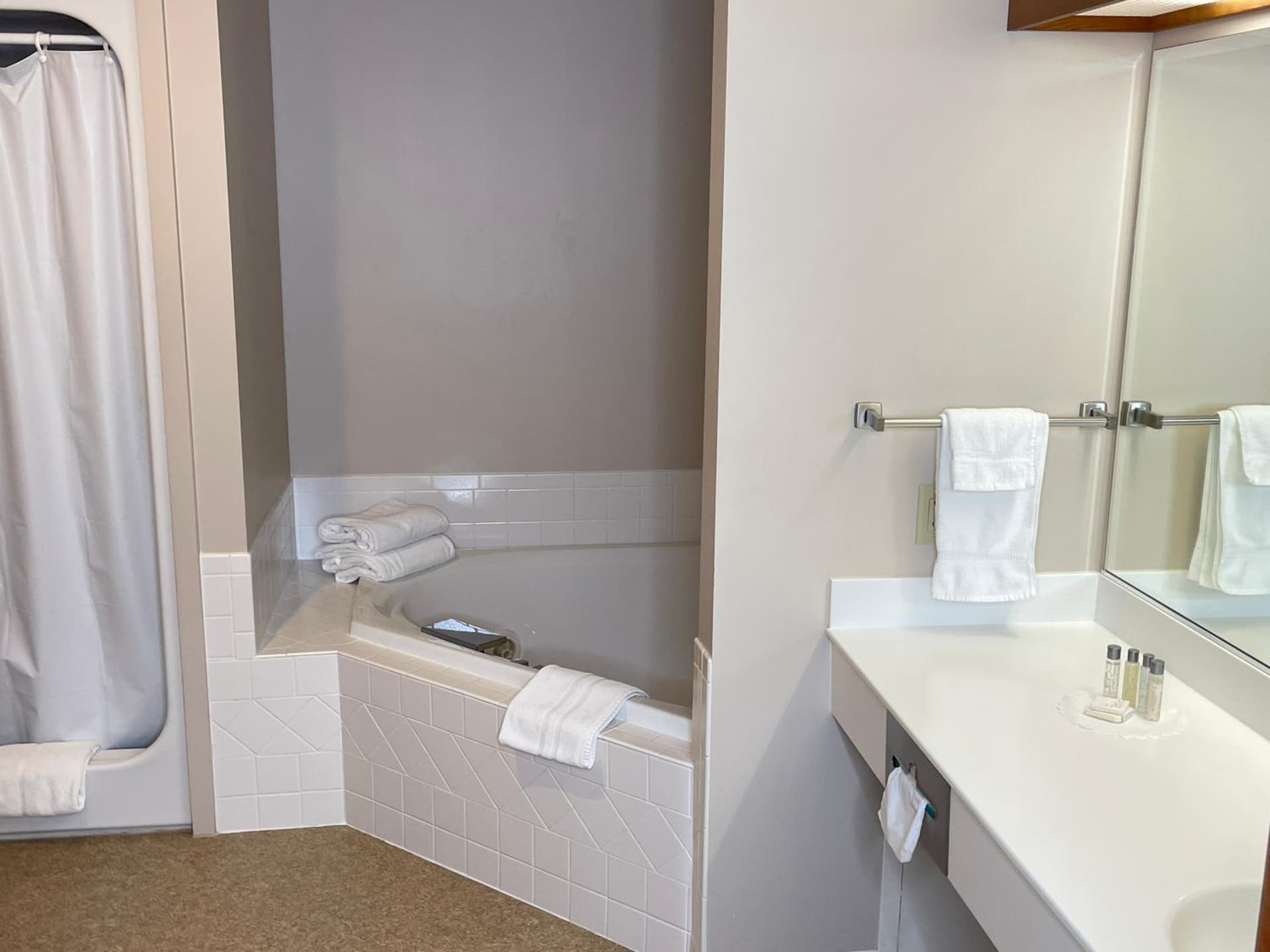 Farmstead Inn and Conference Center gallery photo in Shipshewana, IN — image 36