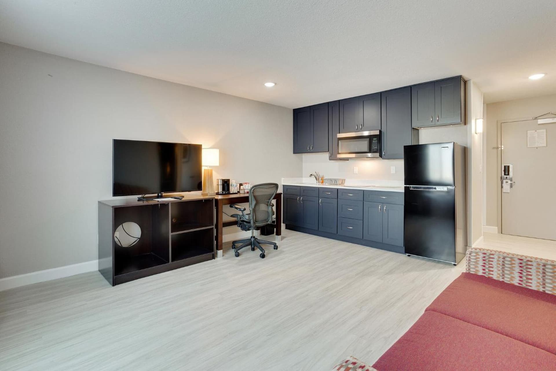 Orangewood Inn & Suites Kansas City Airport gallery photo in Kansas City, KS — image 15
