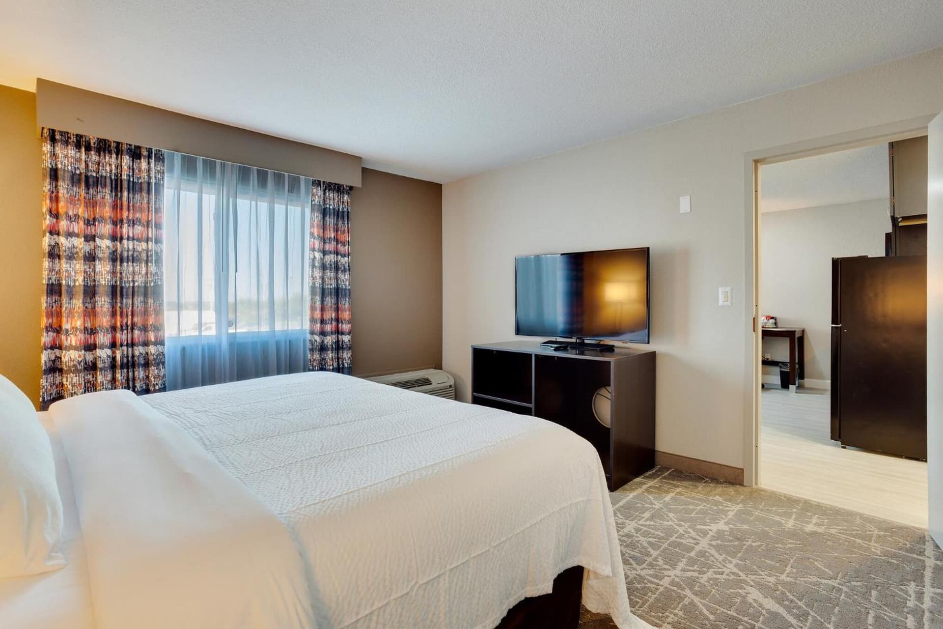 Orangewood Inn & Suites Kansas City Airport gallery photo in Kansas City, KS — image 63
