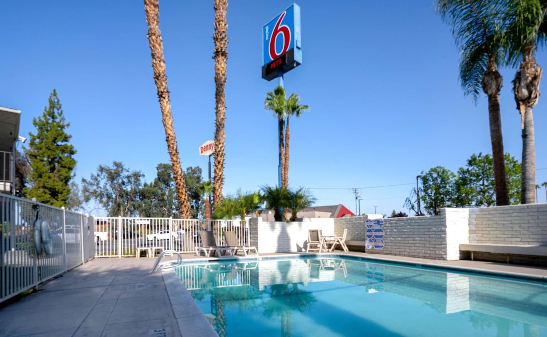 Motel 6-Bakersfield, CA - South property views in Bakersfield, CA — gallery photo 3