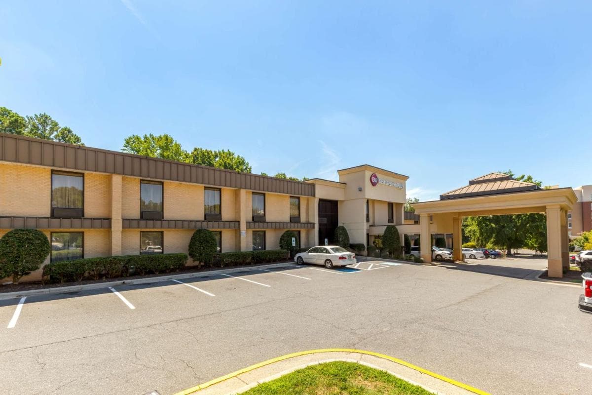 Best Western Plus Cary - NC State gallery photo in Cary, NC — image 4