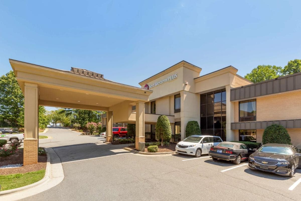 Best Western Plus Cary - NC State interior in Cary, NC — gallery photo 2