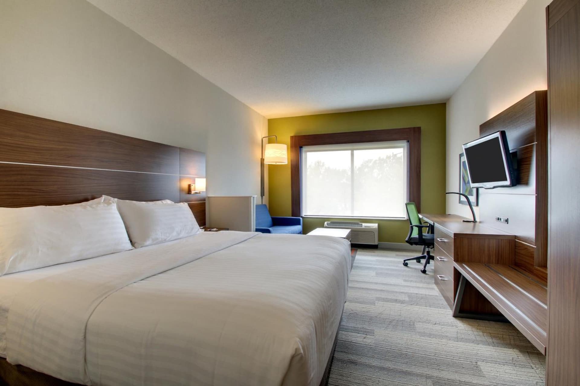 Holiday Inn Express & Suites Aurora - Naperville by IHG gallery photo in Aurora, IL — image 45
