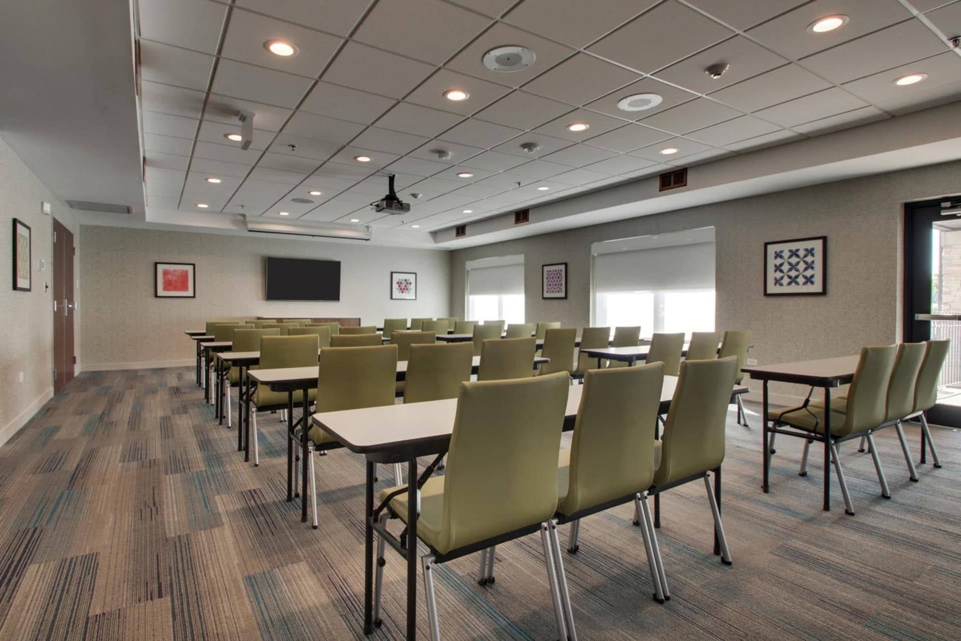 Holiday Inn Express & Suites Aurora - Naperville by IHG gallery photo in Aurora, IL — image 7