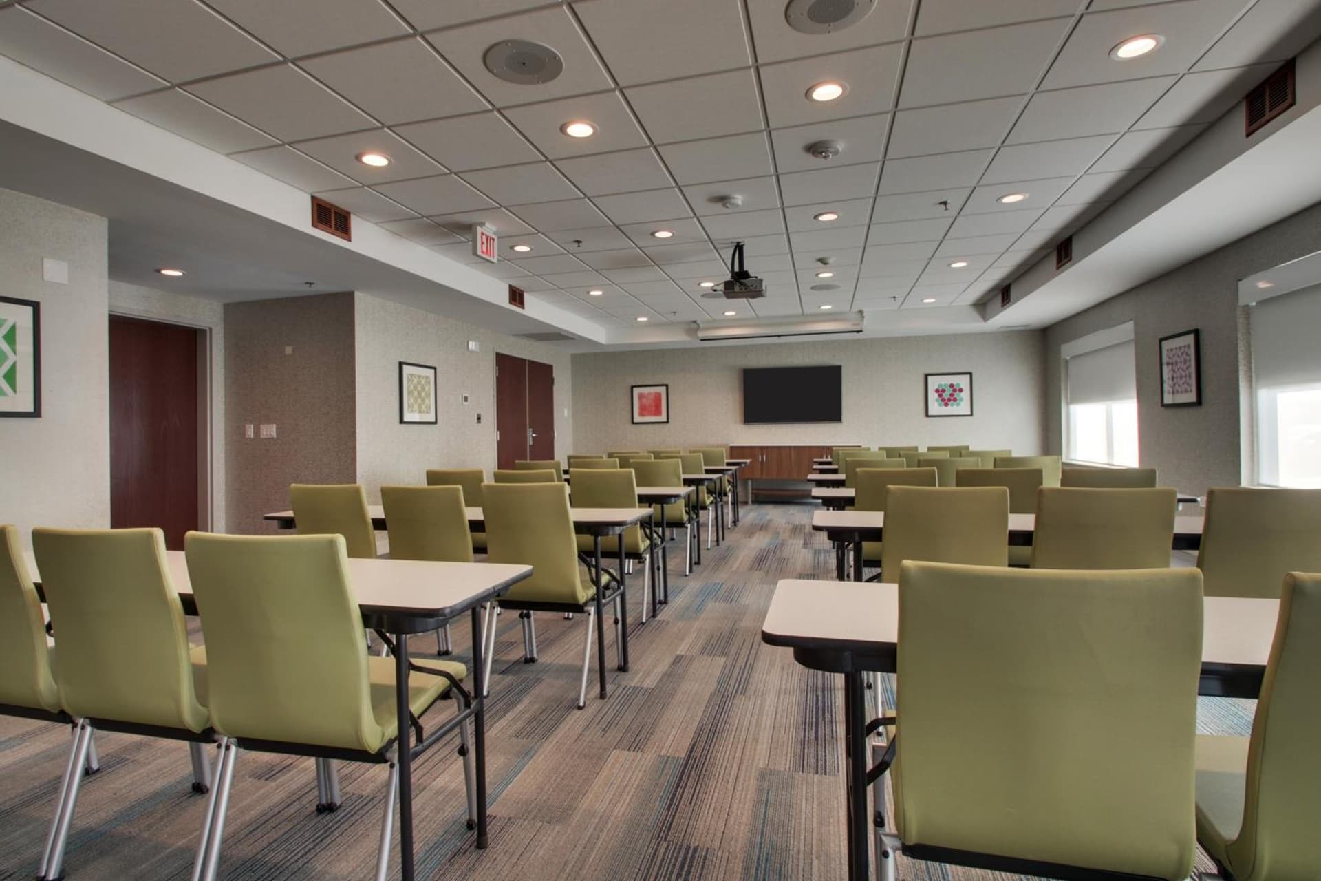 Holiday Inn Express & Suites Aurora - Naperville by IHG gallery photo in Aurora, IL — image 42