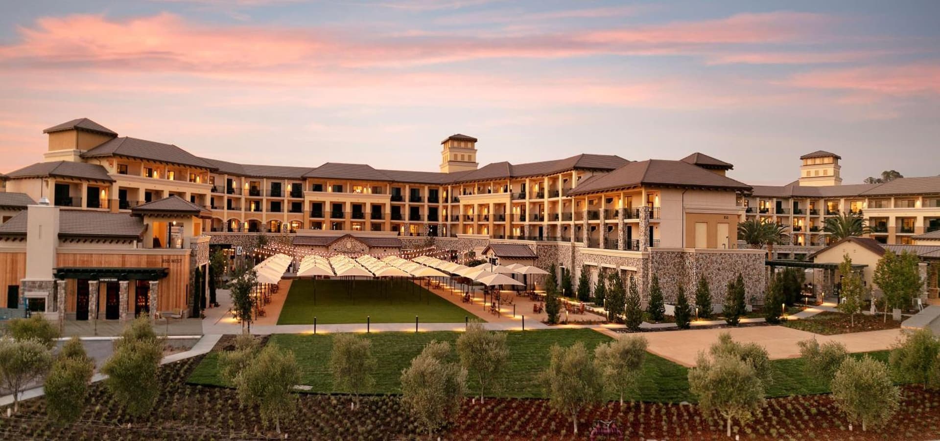 Grand Reserve at The Meritage featured exterior or lobby in Napa, CA — similar hotel