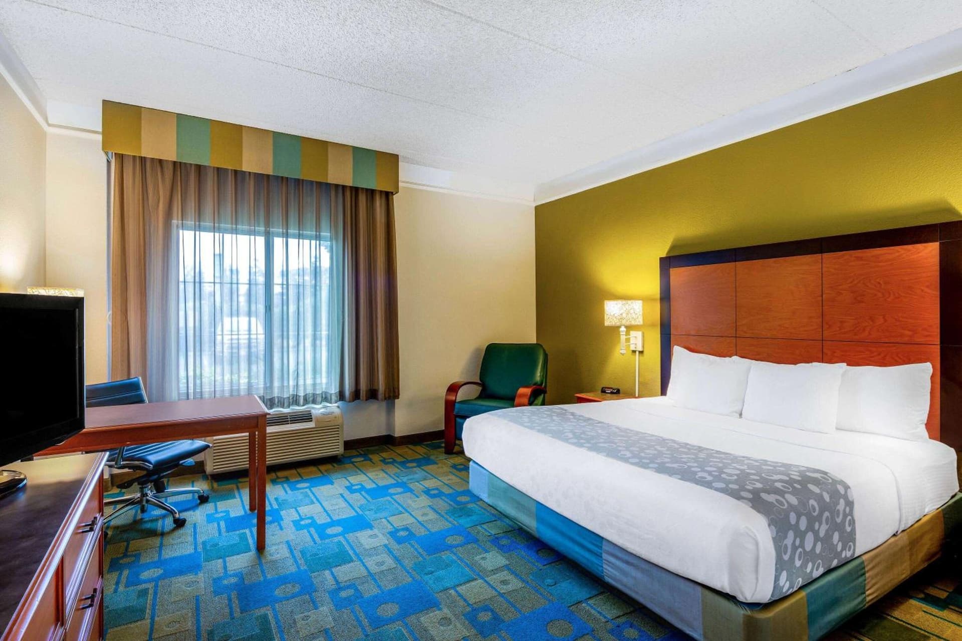 La Quinta Inn & Suites by Wyndham Fremont Silicon Valley gallery photo in Fremont, CA — image 11