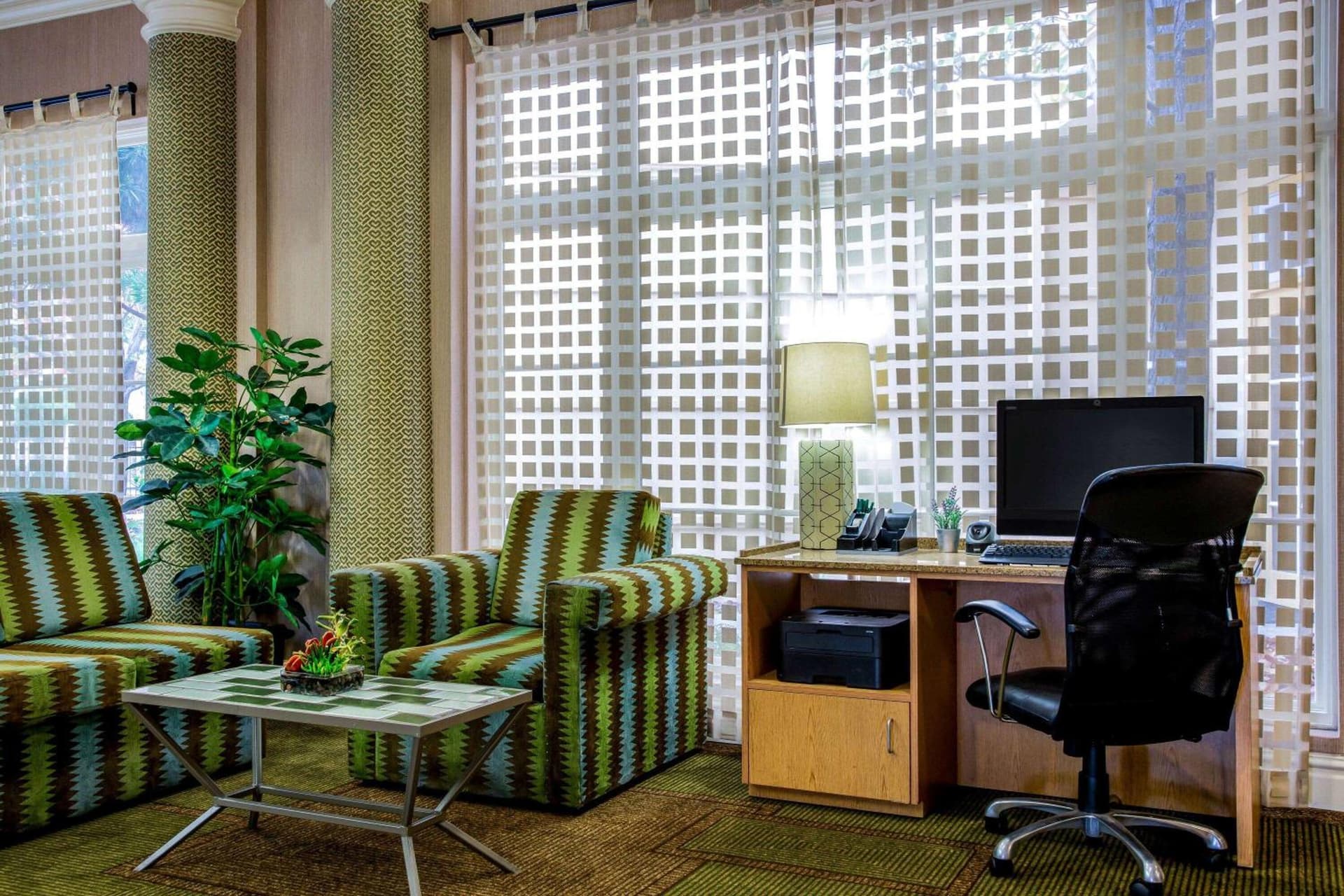 La Quinta Inn & Suites by Wyndham Fremont Silicon Valley gallery photo in Fremont, CA — image 22