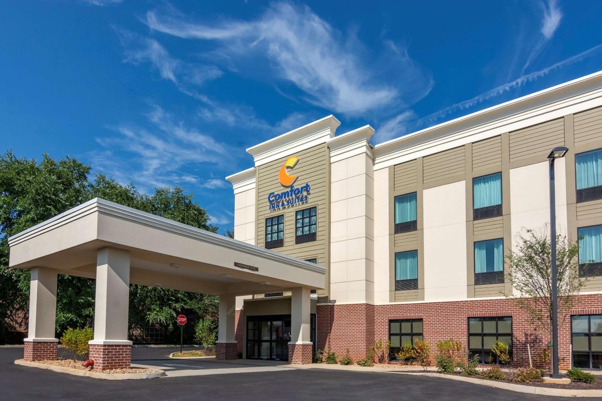 Comfort Inn & Suites Charlottesville Hollymead Town Center interior in Charlottesville, VA — gallery photo 2