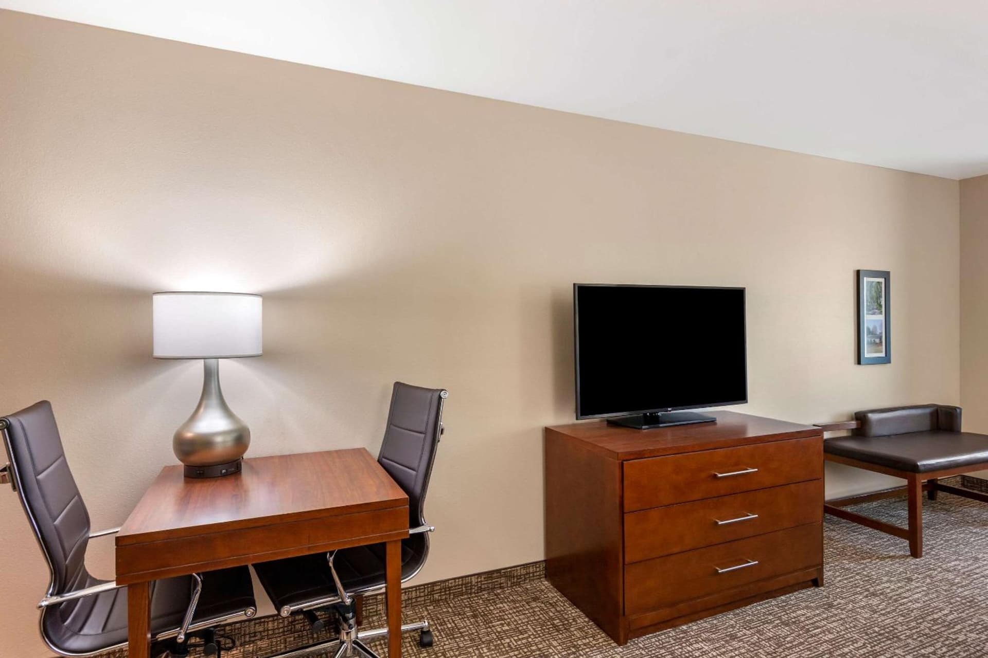 Comfort Inn & Suites Charlottesville Hollymead Town Center gallery photo in Charlottesville, VA — image 14