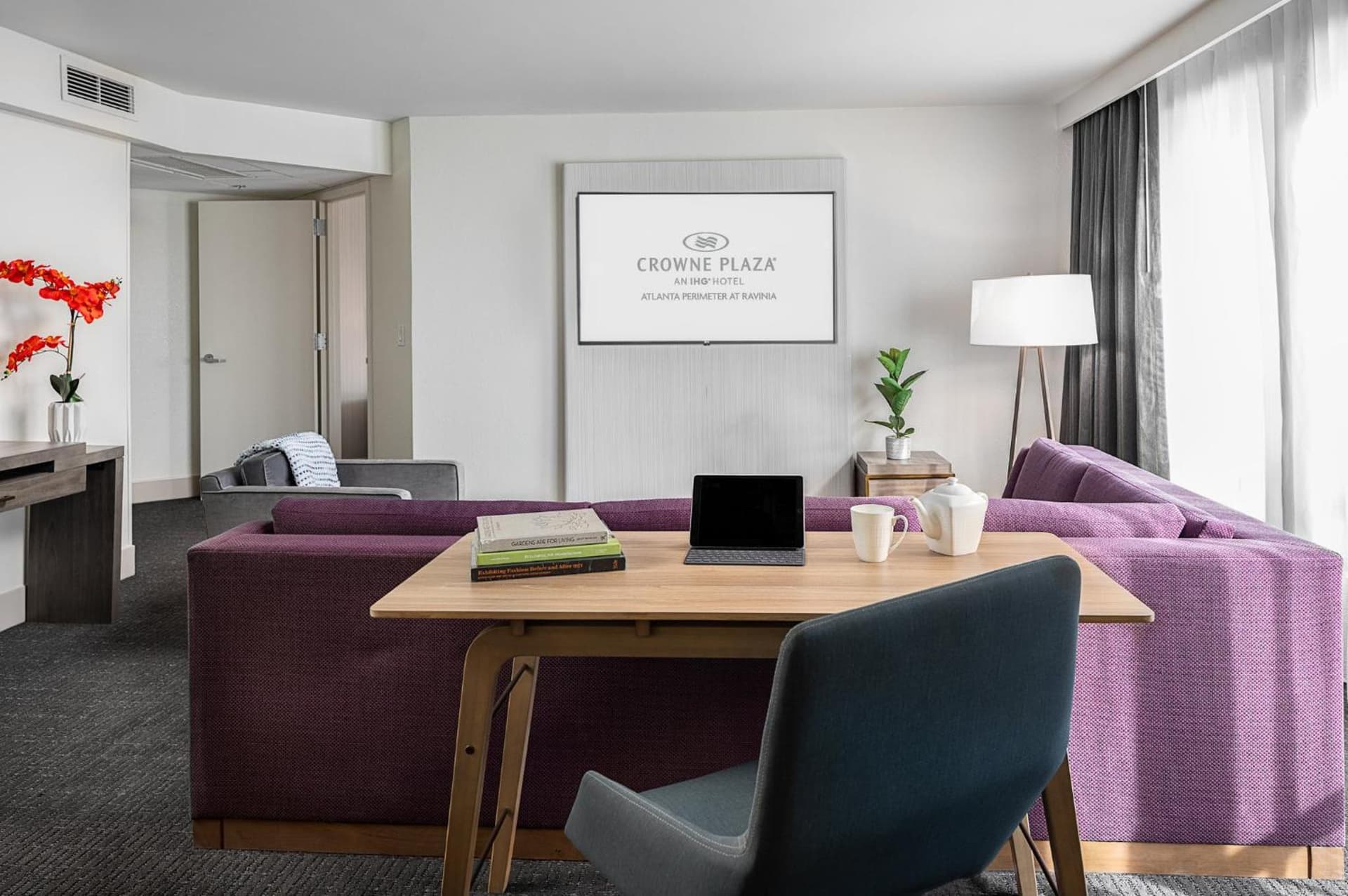 Crowne Plaza Atlanta Perimeter at Ravinia by IHG gallery photo in Atlanta, GA — image 42