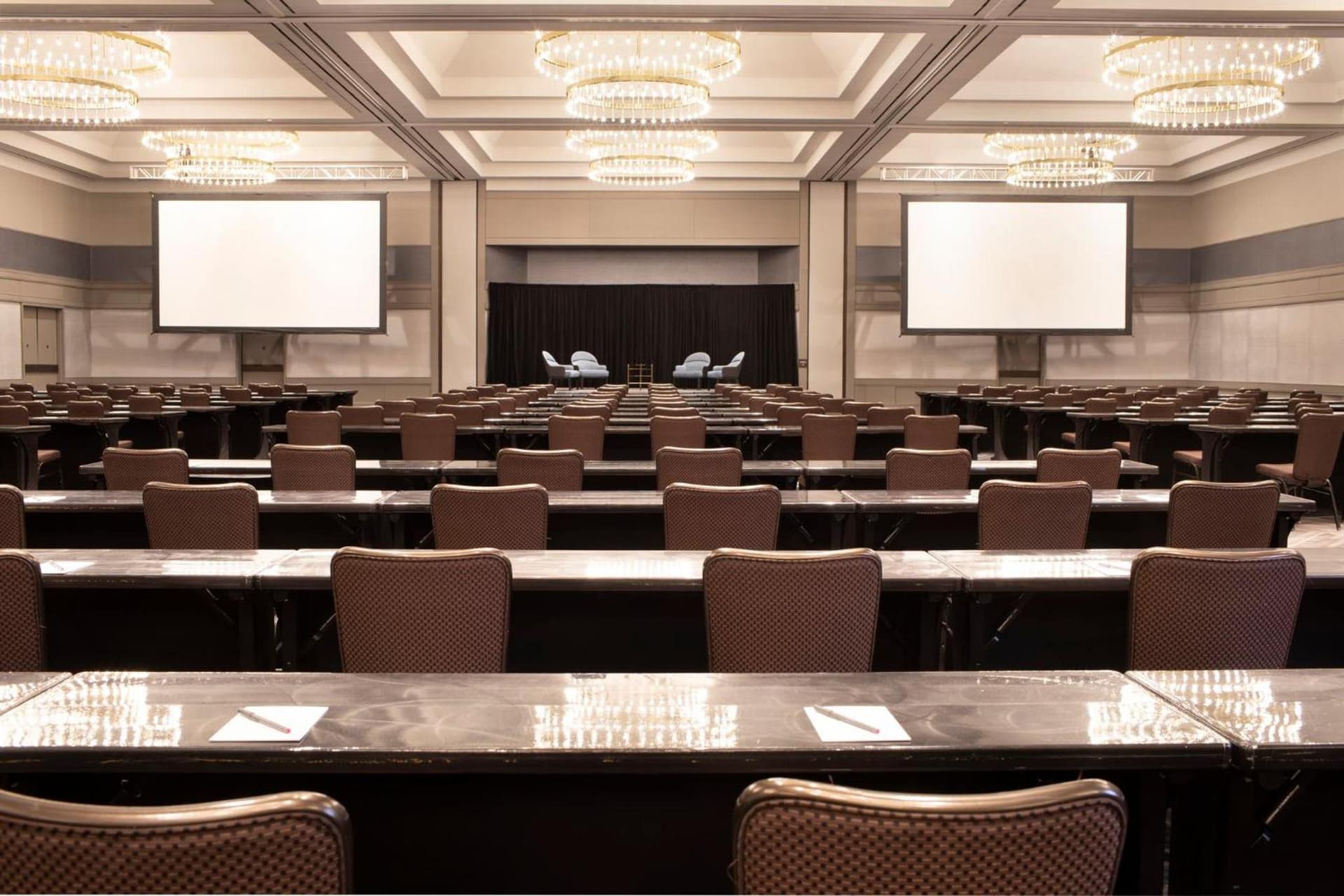 Crowne Plaza Atlanta Perimeter at Ravinia by IHG gallery photo in Atlanta, GA — image 82