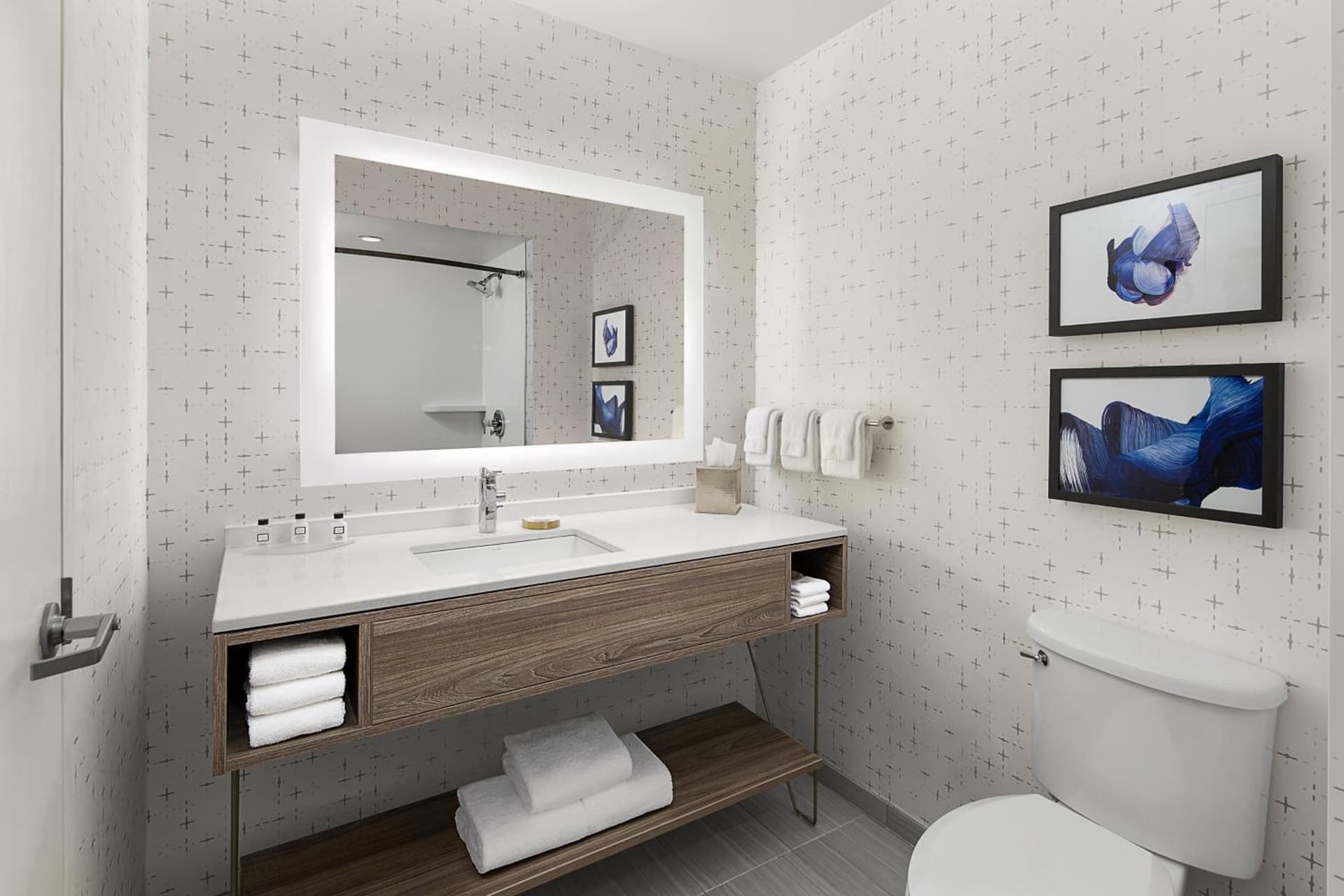 Crowne Plaza Atlanta Perimeter at Ravinia by IHG gallery photo in Atlanta, GA — image 23