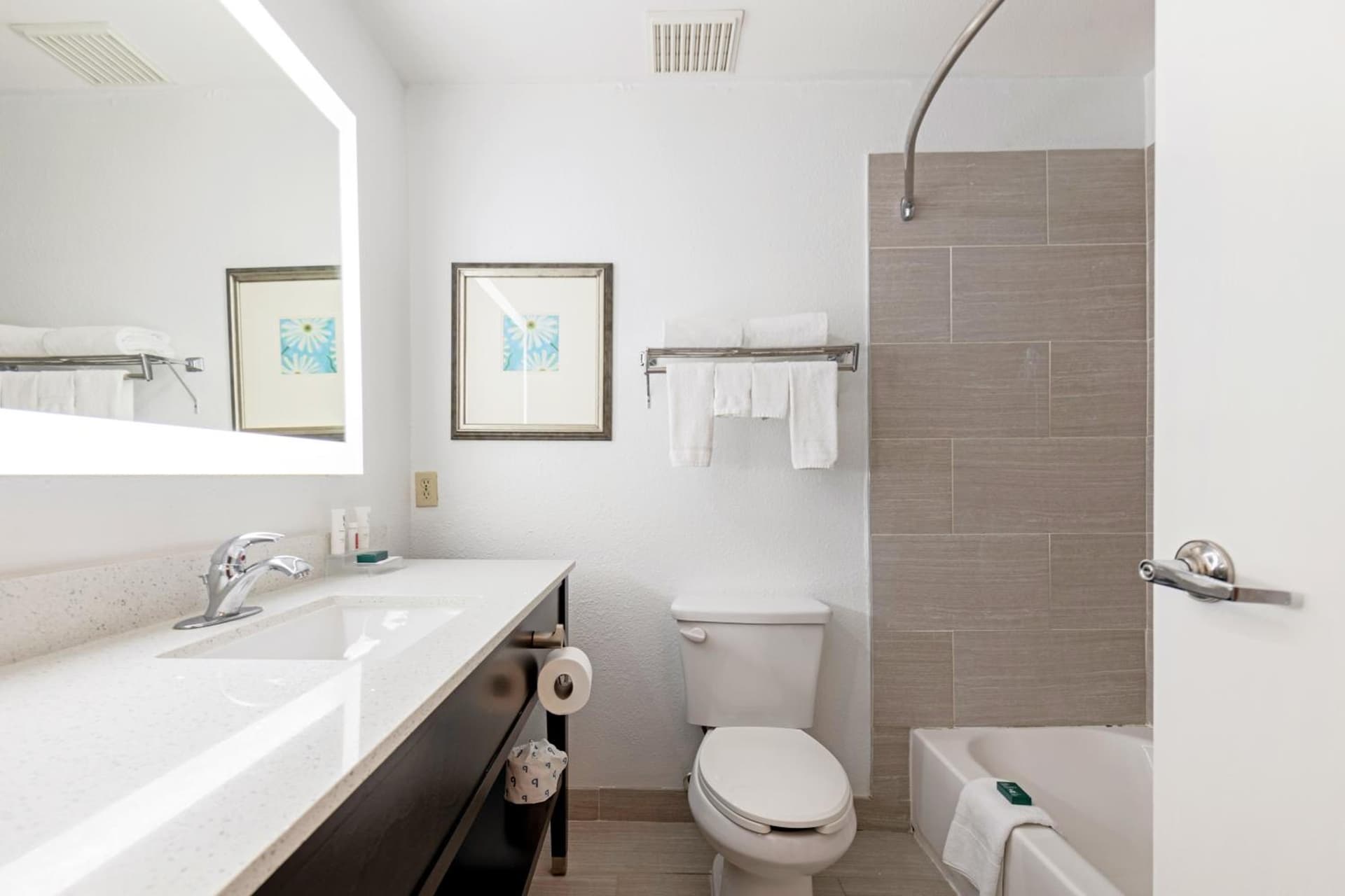 Country Inn & Suites by Radisson, Lewisville, TX gallery photo in Lewisville, TX — image 40