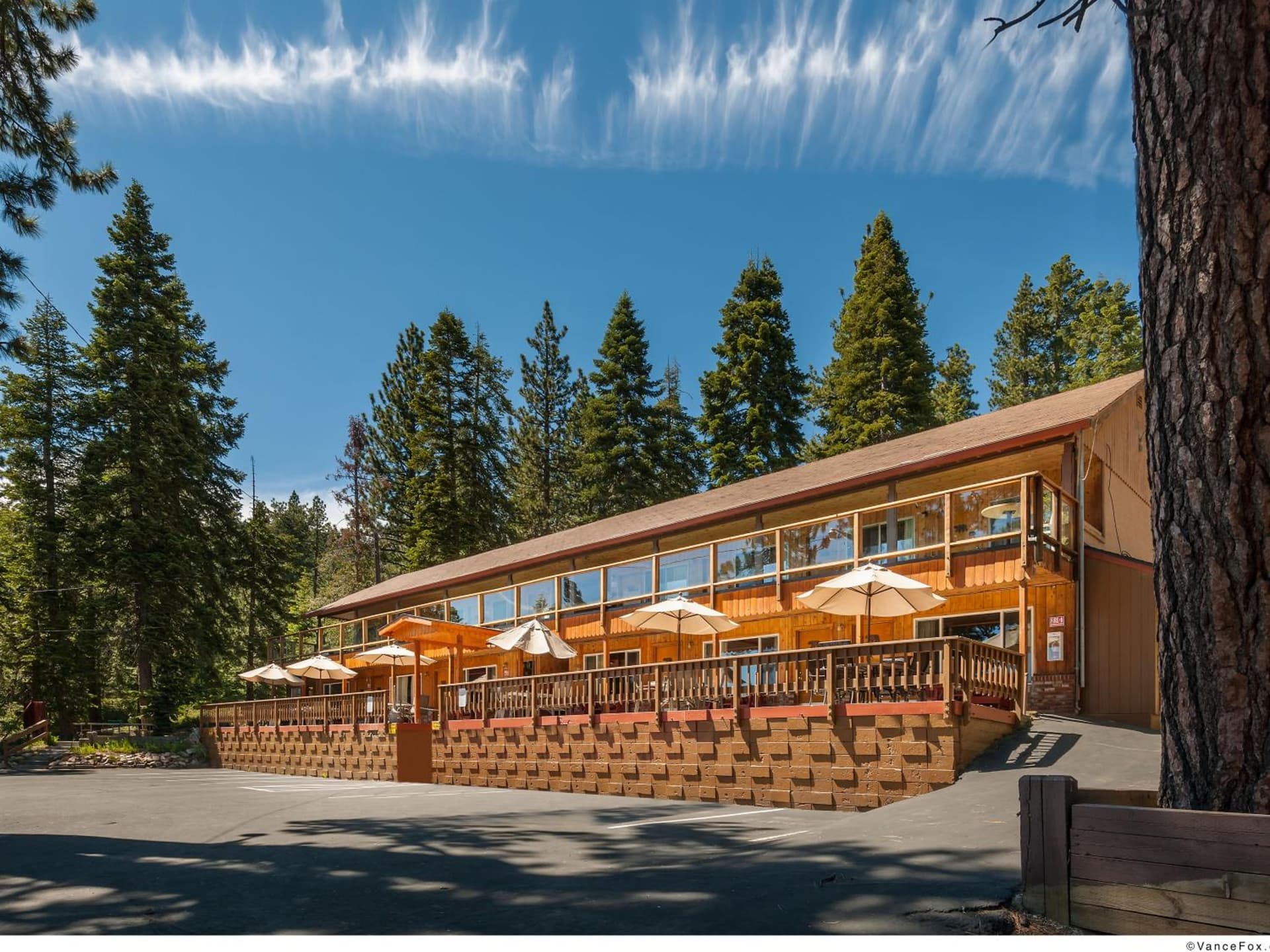 Cedar Glen Lodge interior in Tahoe Vista, CA — gallery photo 2