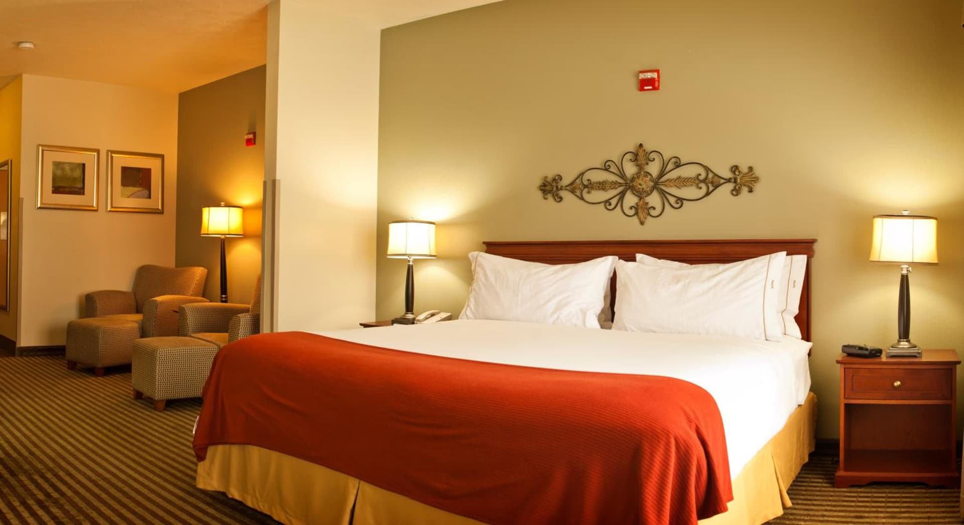 Holiday Inn Express Walla Walla by IHG interior in Walla Walla, WA — gallery photo 2