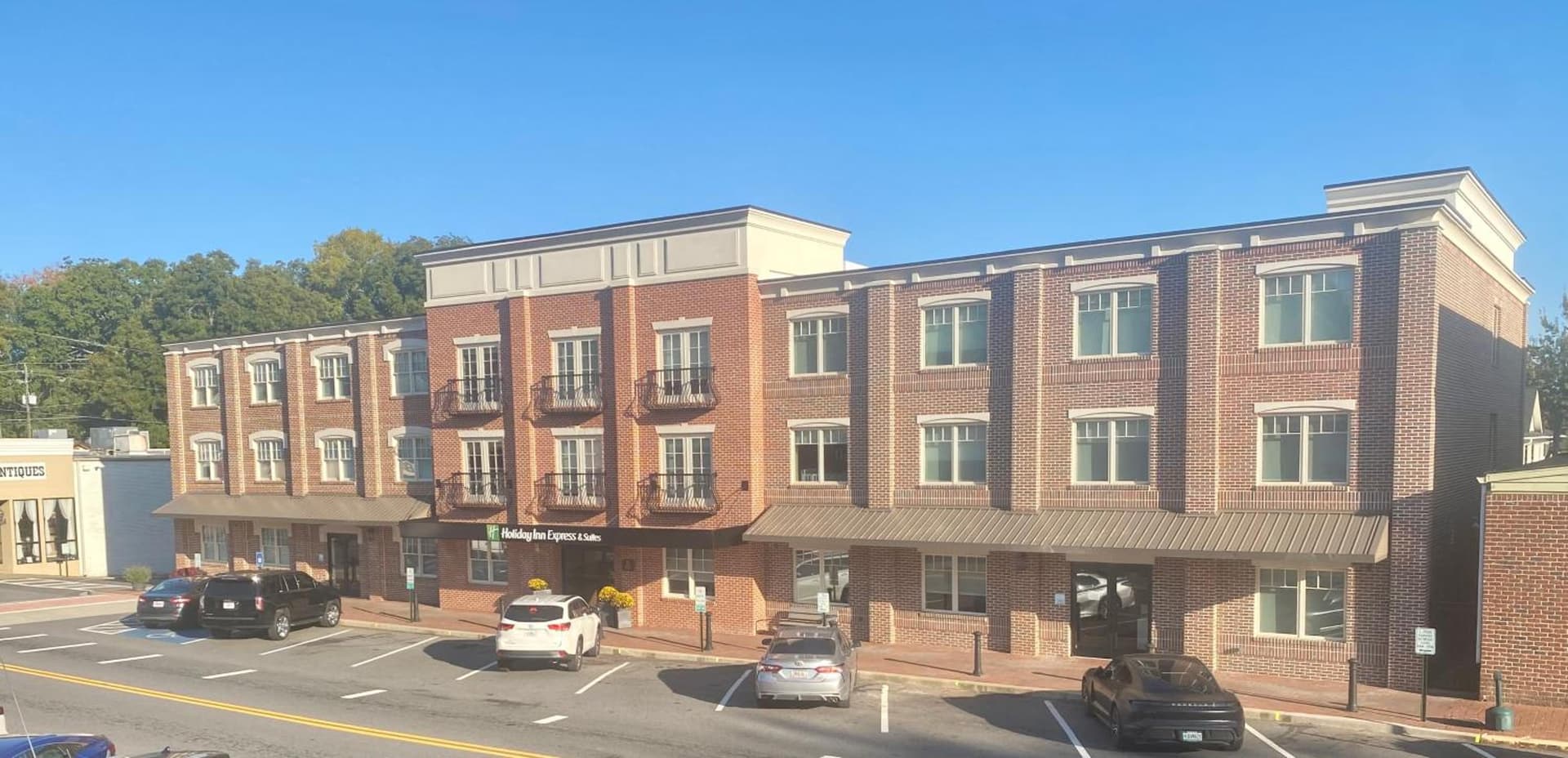 Holiday Inn Express & Suites - Dahlonega - University Area by IHG gallery photo in Dahlonega, GA — image 16
