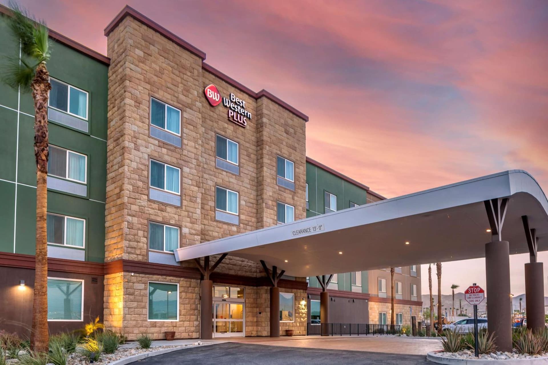 Best Western Plus Coachella Valley Inn & Suites — hotel in Cathedral City, California