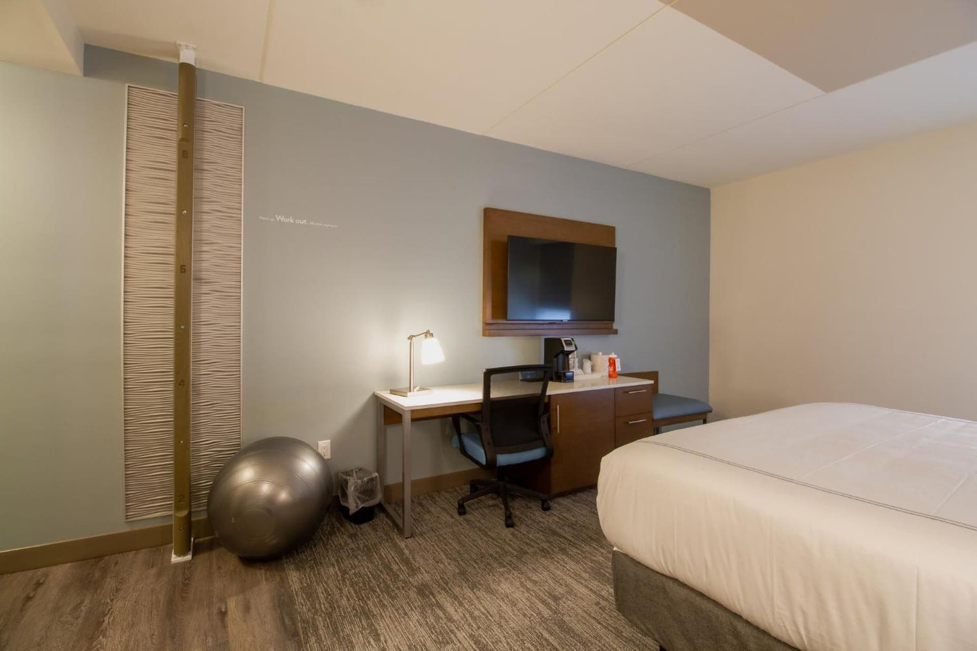 EVEN Hotel Manchester Airport, an IHG Hotel interior in Manchester, NH — gallery photo 2