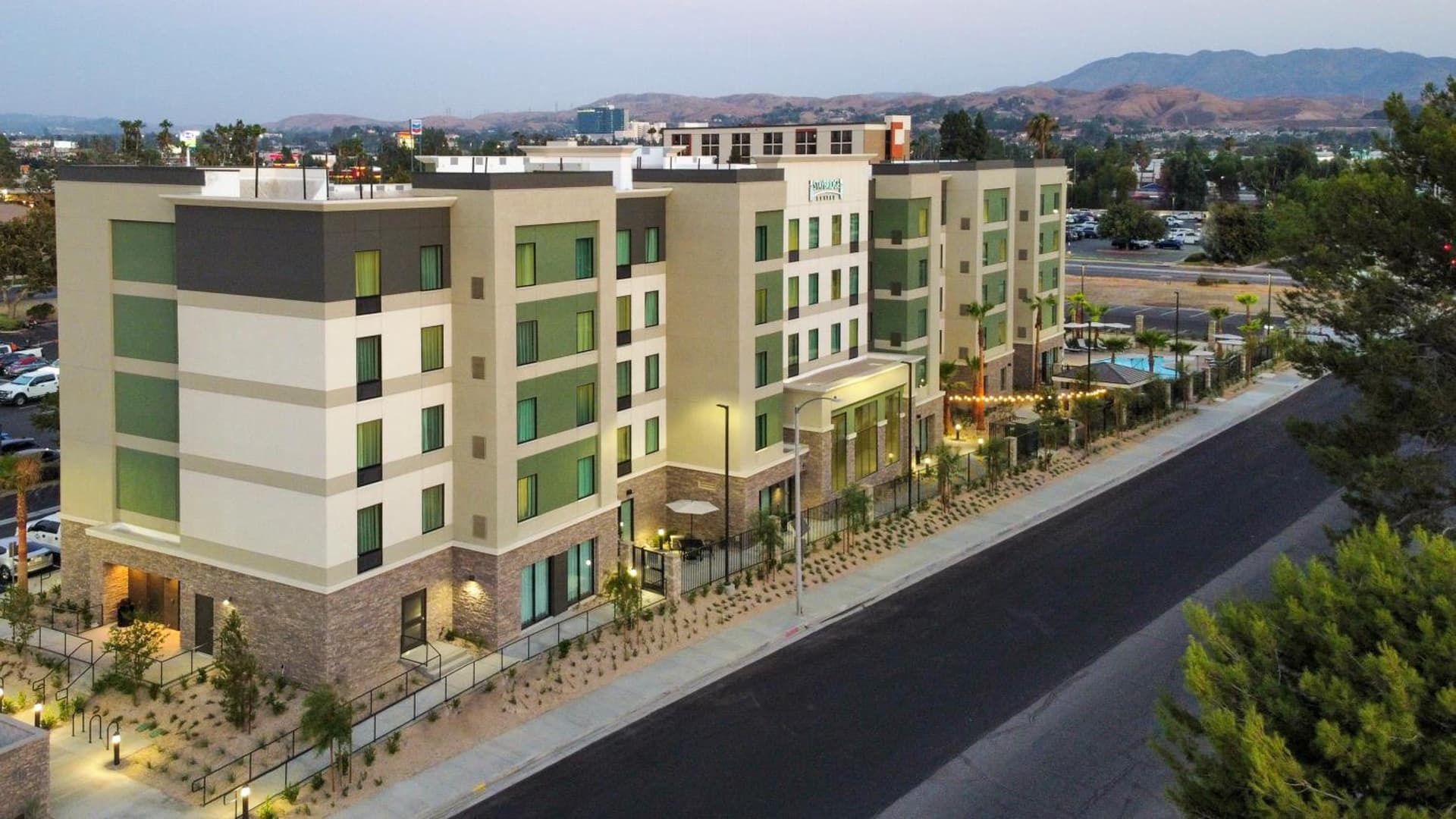 Staybridge Suites - San Bernardino - Loma Linda gallery photo in San Bernardino, CA — image 11