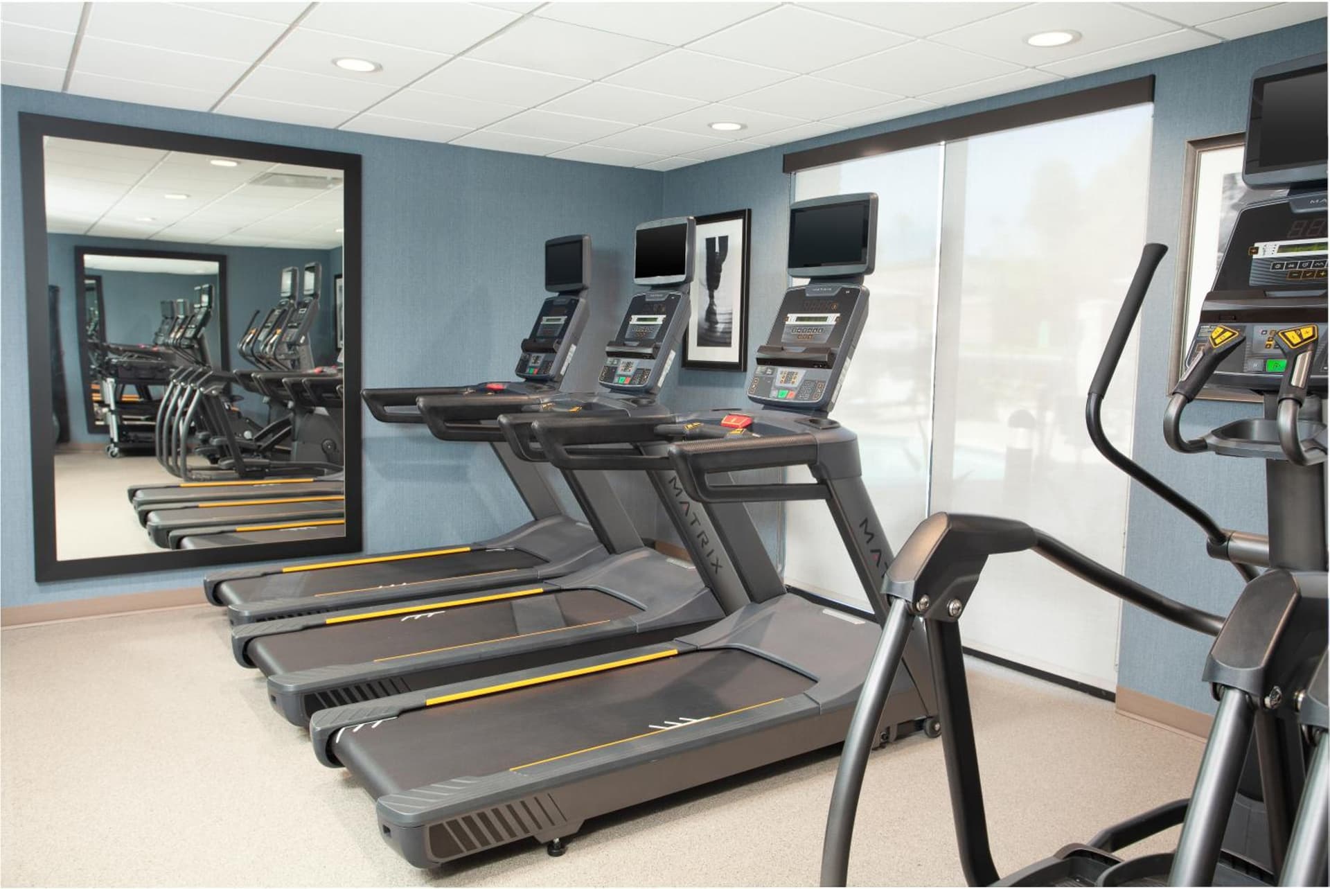 Staybridge Suites - San Bernardino - Loma Linda gallery photo in San Bernardino, CA — image 9