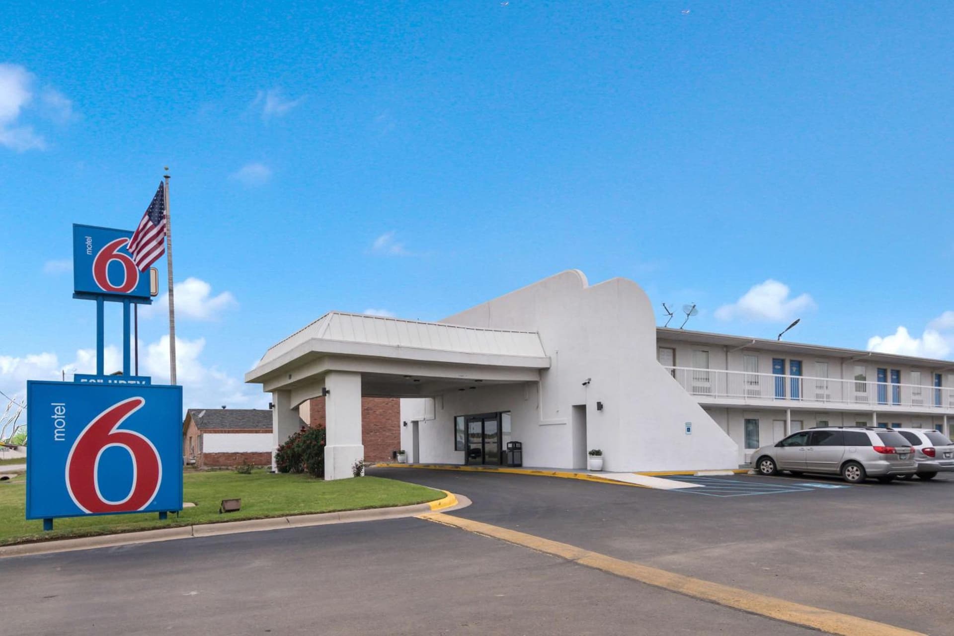 Motel 6 Abilene, TX - East interior in Abilene, TX — gallery photo 2