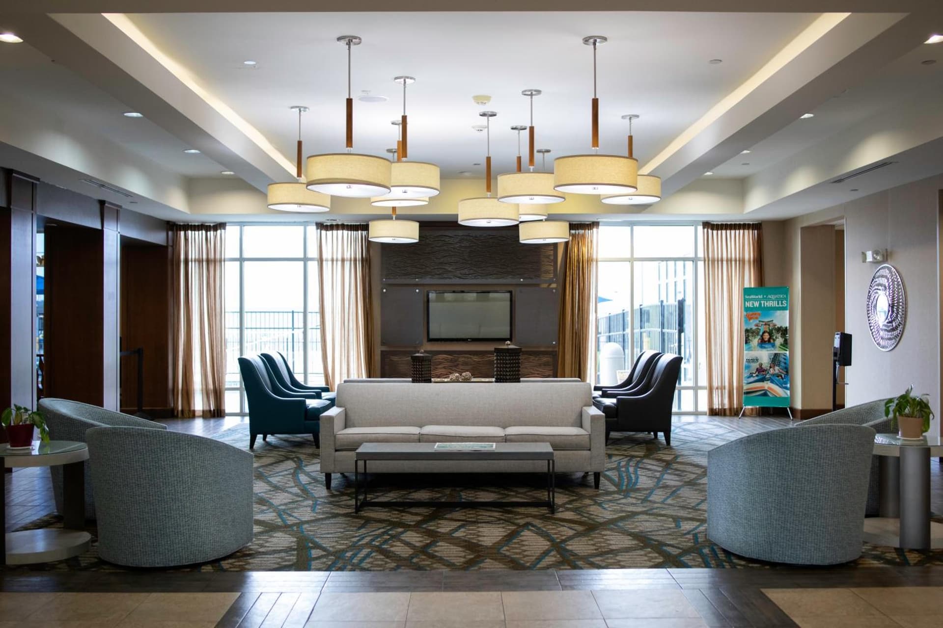 Holiday Inn & Suites San Antonio Northwest by IHG interior in San Antonio, TX — gallery photo 2