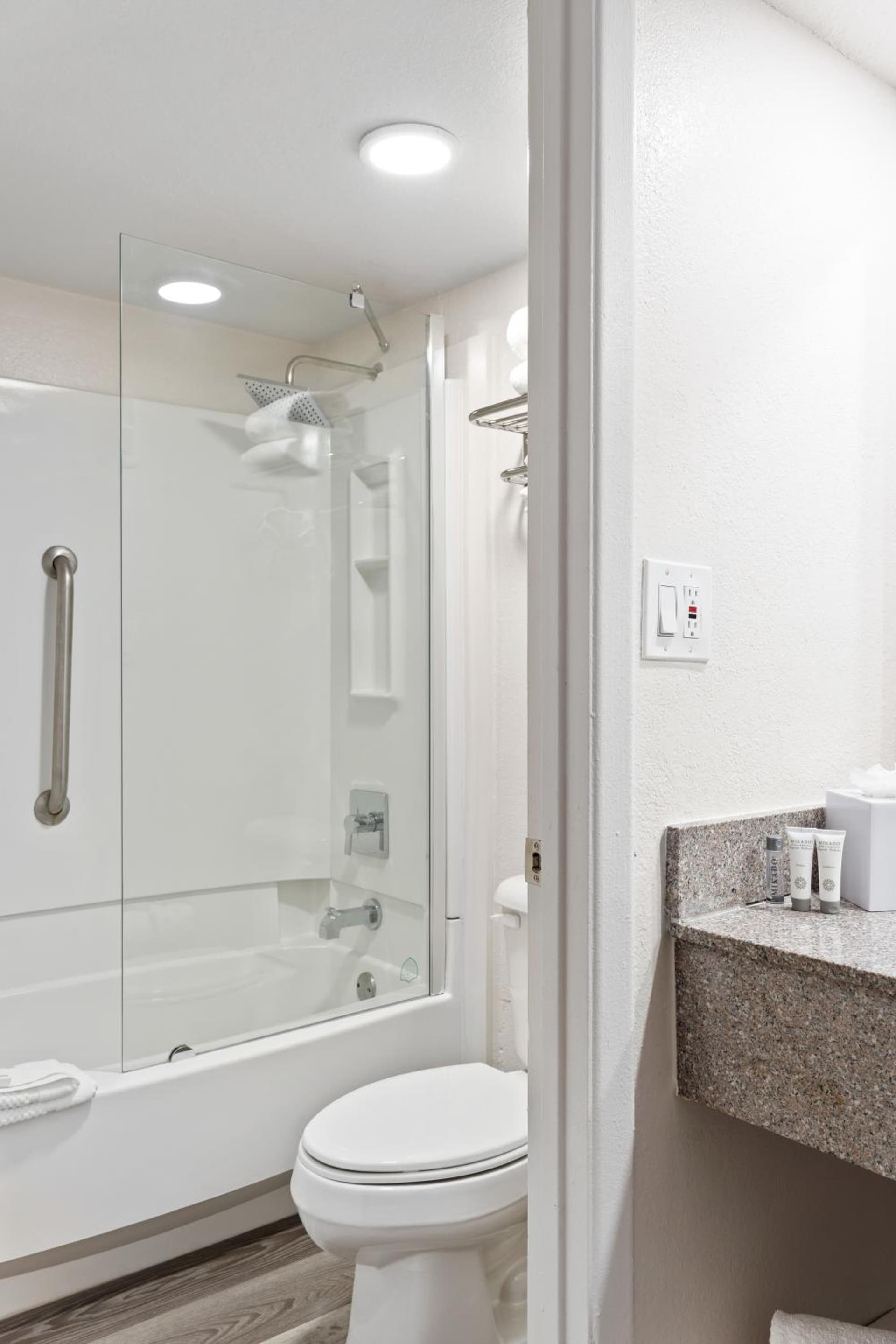 Baymont by Wyndham Orlando Lake Buena Vista South gallery photo in Kissimmee, FL — image 12