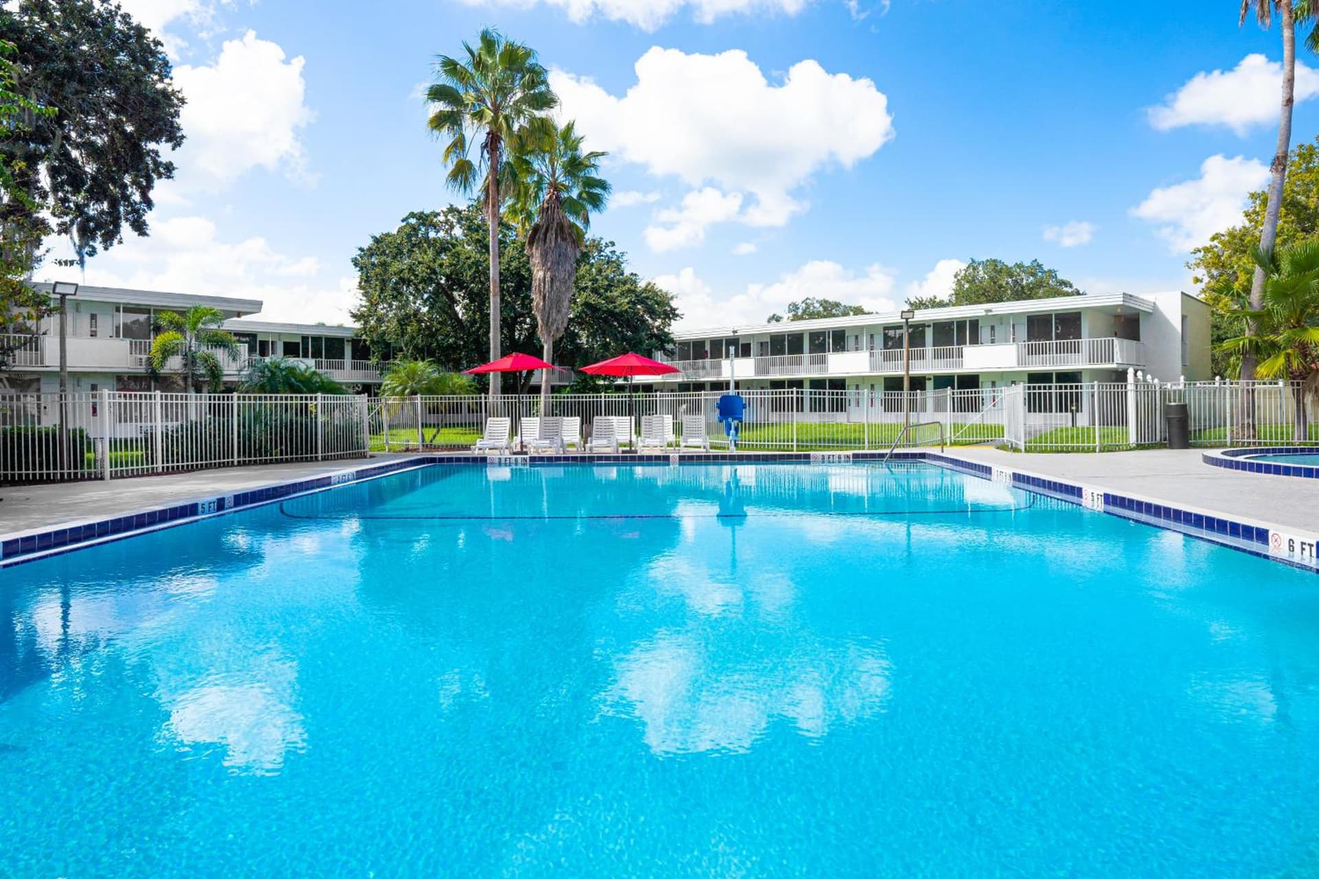 Baymont by Wyndham Orlando Lake Buena Vista South gallery photo in Kissimmee, FL — image 54