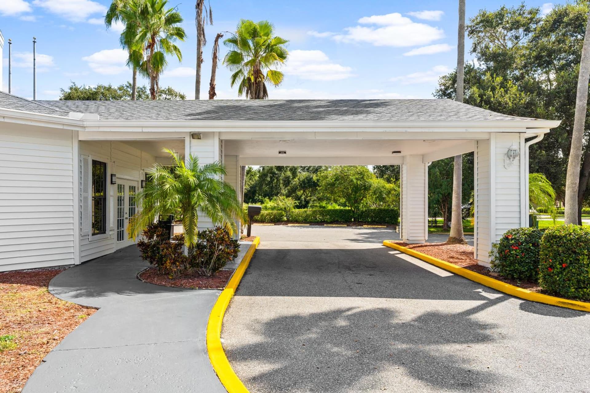 Baymont by Wyndham Orlando Lake Buena Vista South gallery photo in Kissimmee, FL — image 35