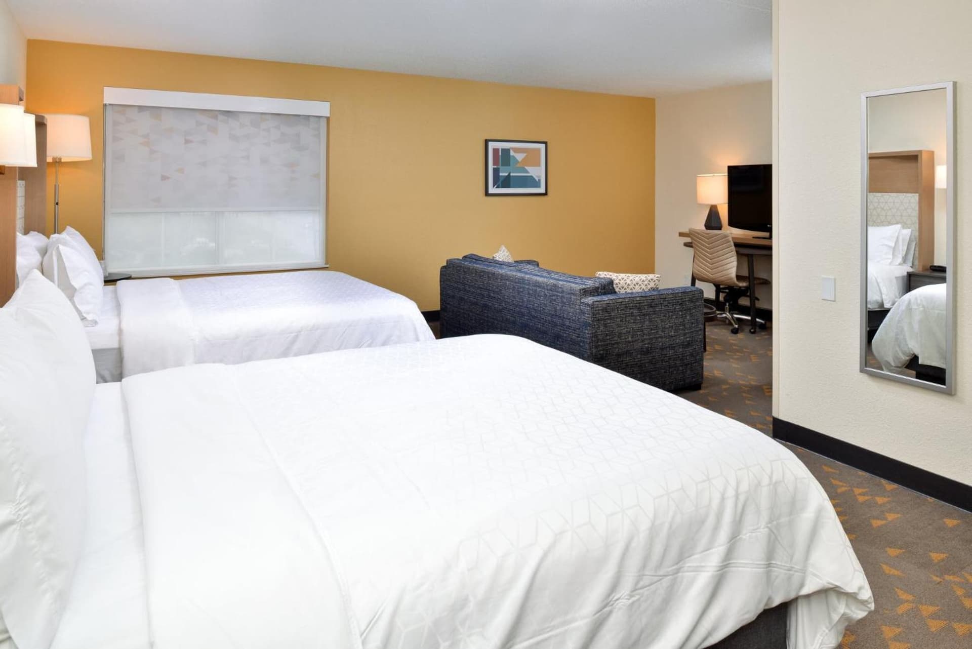 Holiday Inn Hotel & Suites Overland Park-Convention Center by IHG gallery photo in Overland Park, KS — image 39
