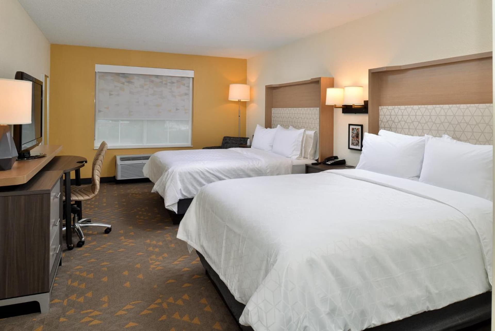 Holiday Inn Hotel & Suites Overland Park-Convention Center by IHG gallery photo in Overland Park, KS — image 64