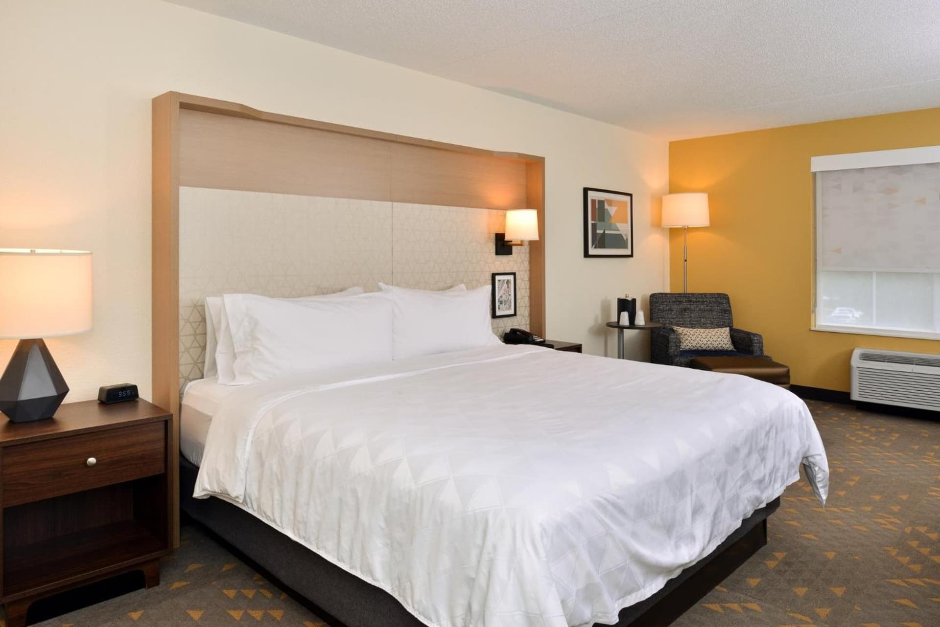 Holiday Inn Hotel & Suites Overland Park-Convention Center by IHG gallery photo in Overland Park, KS — image 26