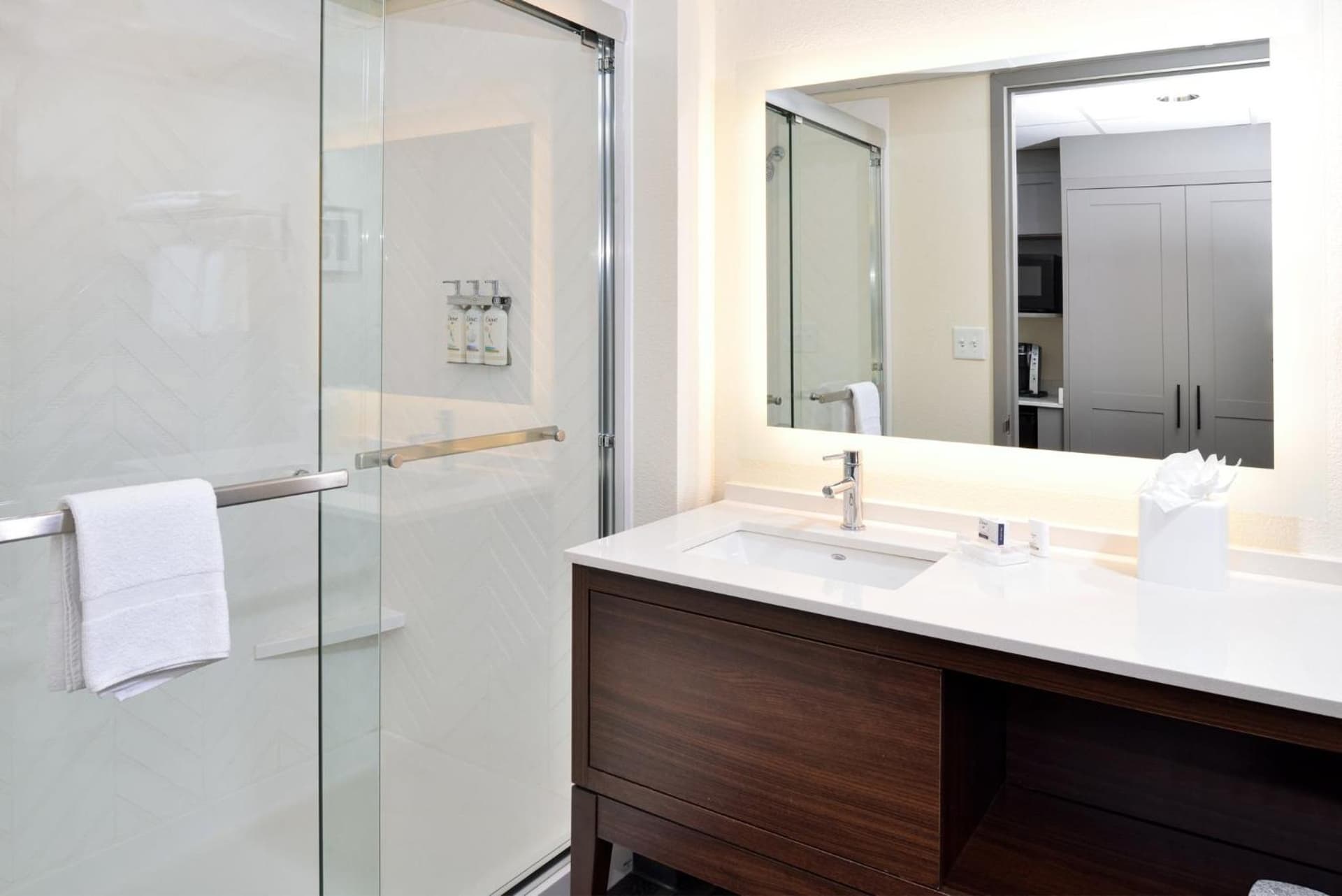 Holiday Inn Hotel & Suites Overland Park-Convention Center by IHG gallery photo in Overland Park, KS — image 43