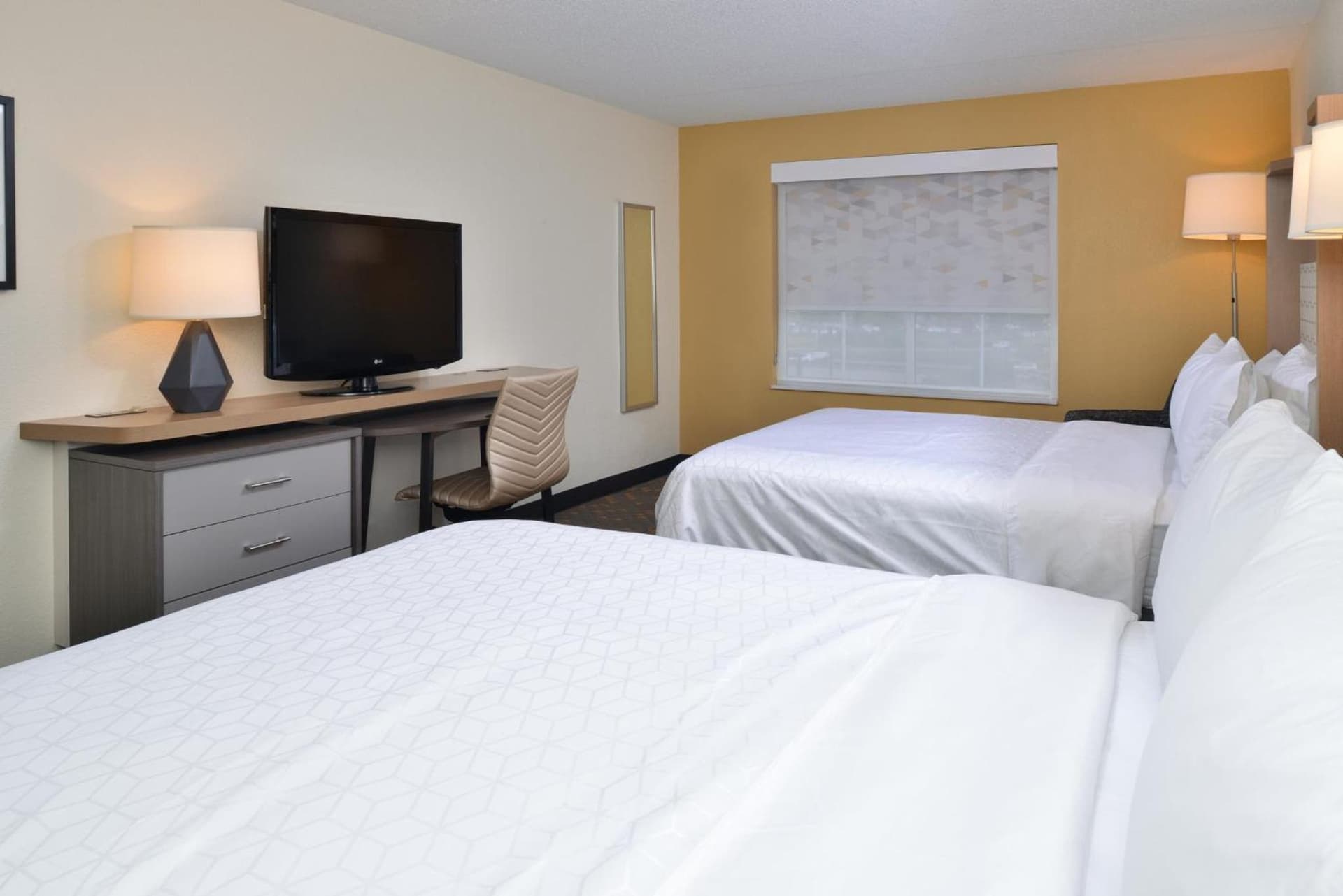 Holiday Inn Hotel & Suites Overland Park-Convention Center by IHG gallery photo in Overland Park, KS — image 11