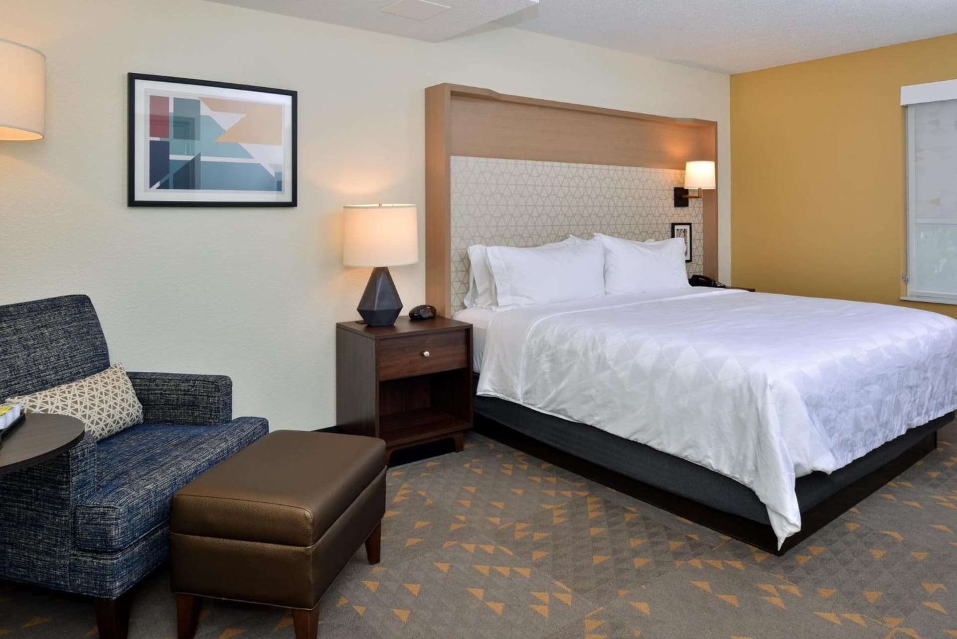Holiday Inn Hotel & Suites Overland Park-Convention Center by IHG gallery photo in Overland Park, KS — image 70