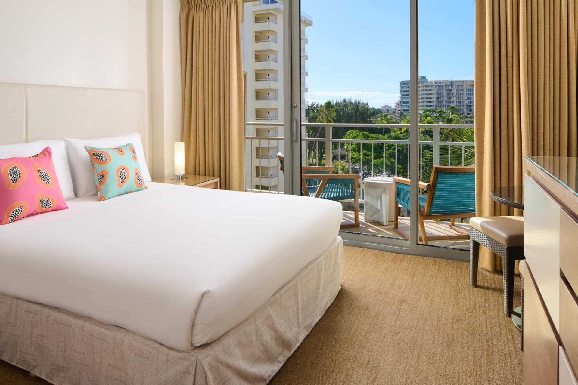 Kaimana Beach Hotel gallery photo in Honolulu, HI — image 97